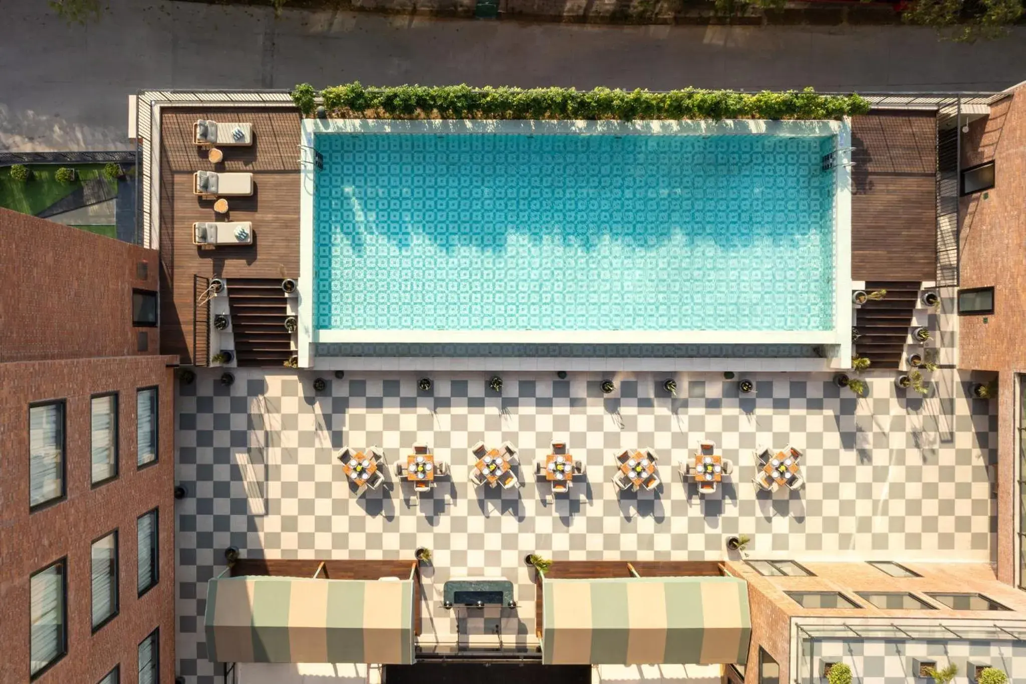 Swimming pool in Holiday Inn Gurgaon NH8 by IHG Swimming pool in Holiday Inn Gurgaon NH8 by IHG