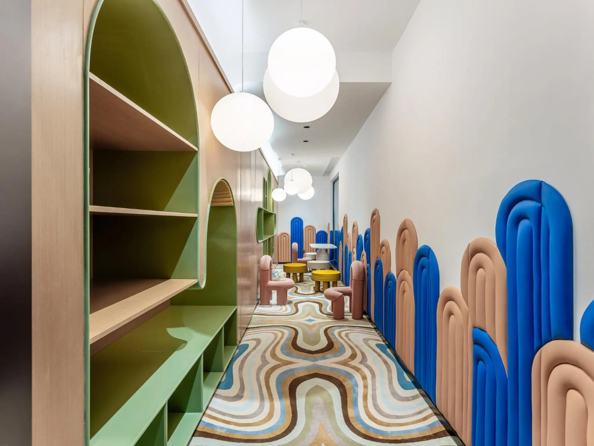 Area and facilities in Holiday Inn Express Haikou World Trade Center by IHG