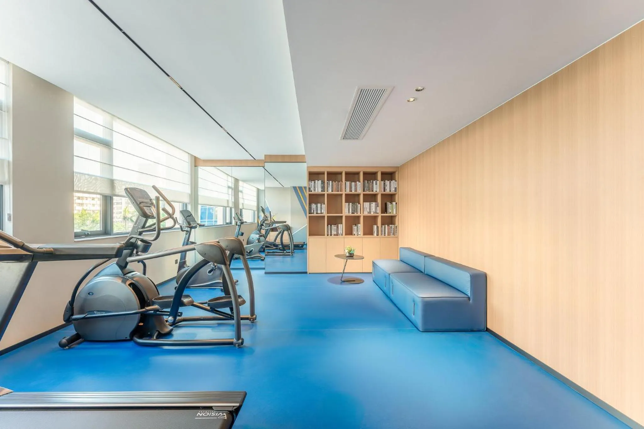 Spa and wellness centre/facilities in Holiday Inn Express Haikou World Trade Center by IHG