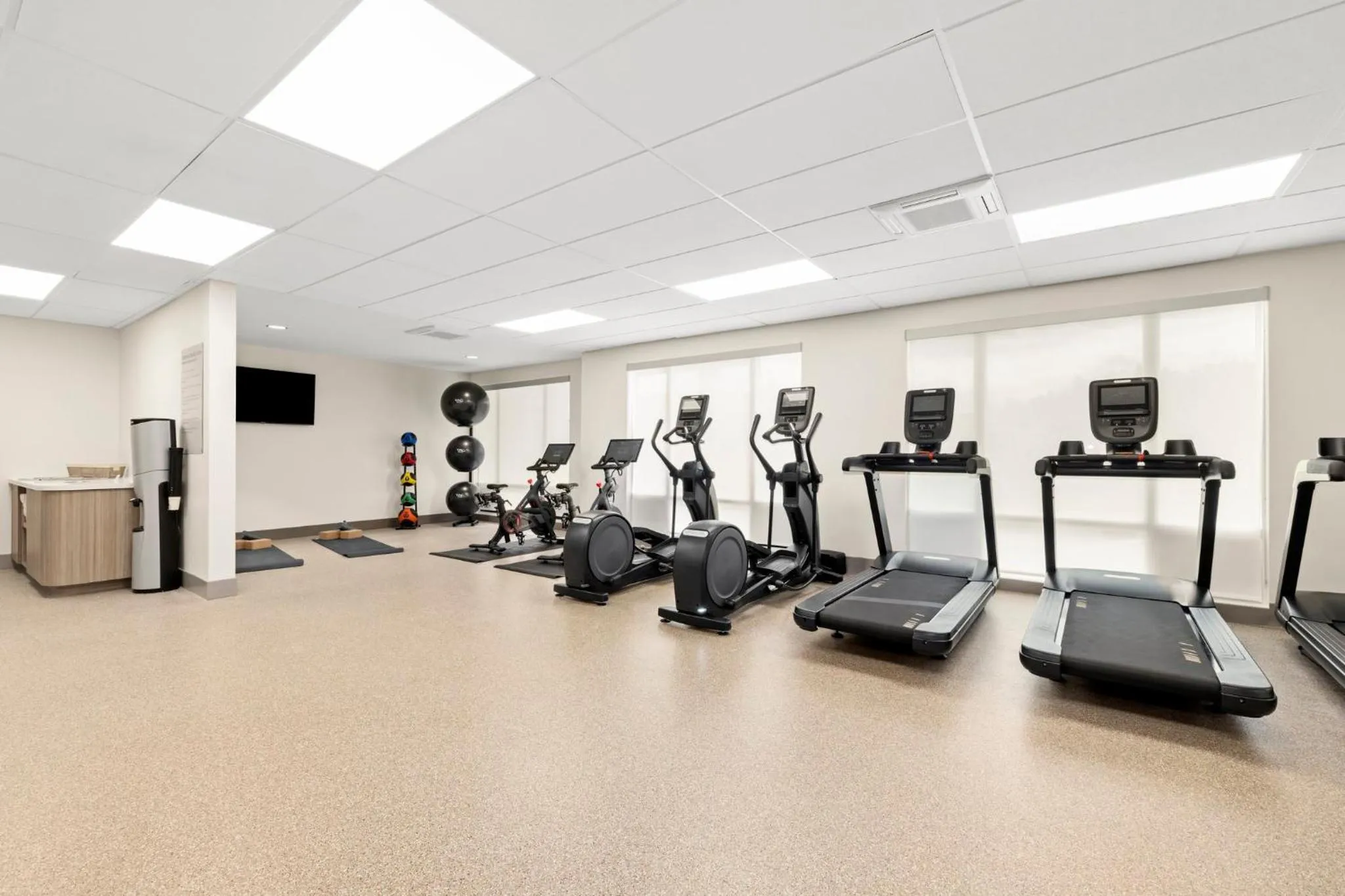 Fitness centre/facilities in EVEN Hotel Portland - Beaverton by IHG