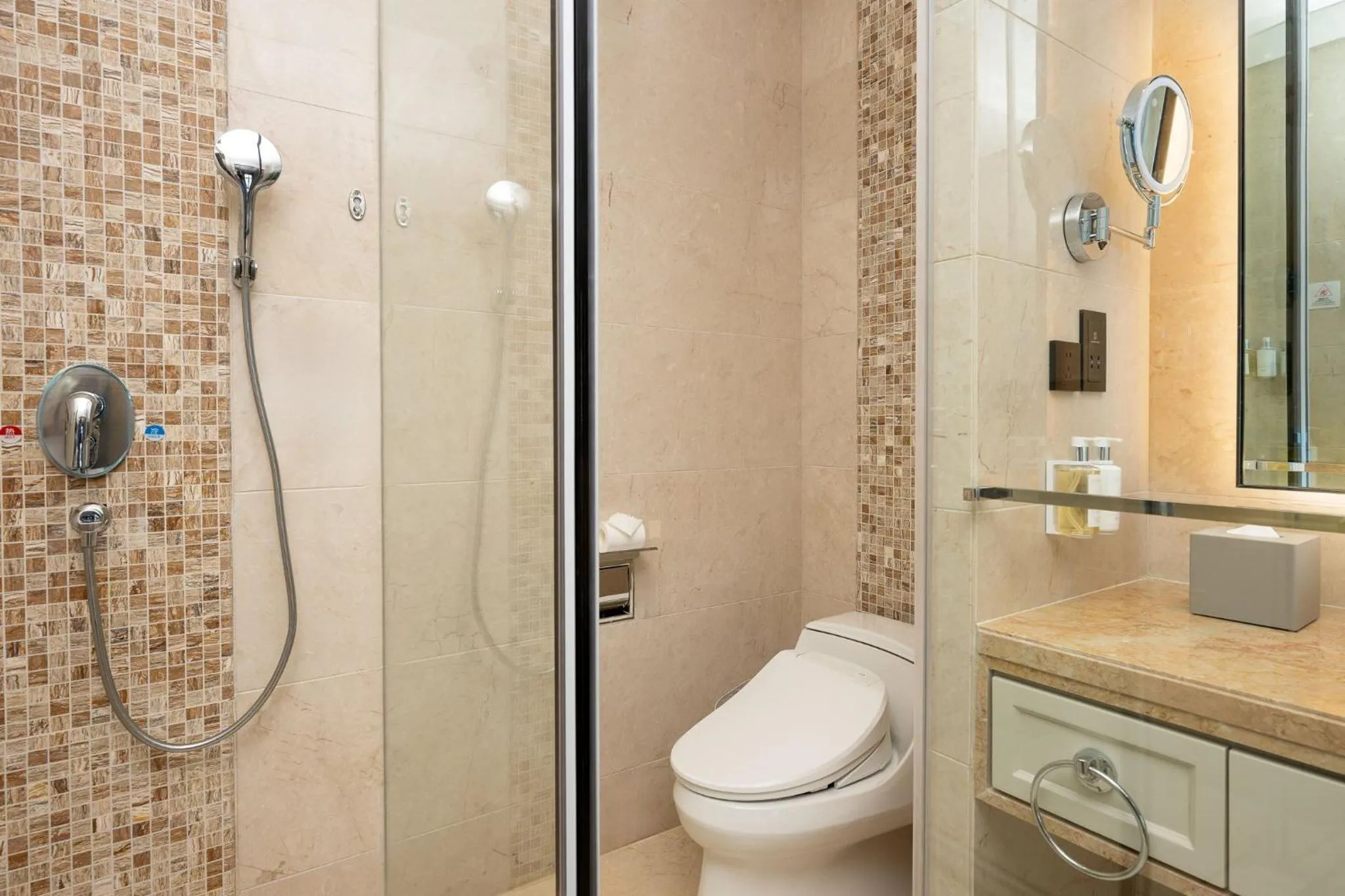 Bathroom in Holiday Inn Jianhu by IHG
