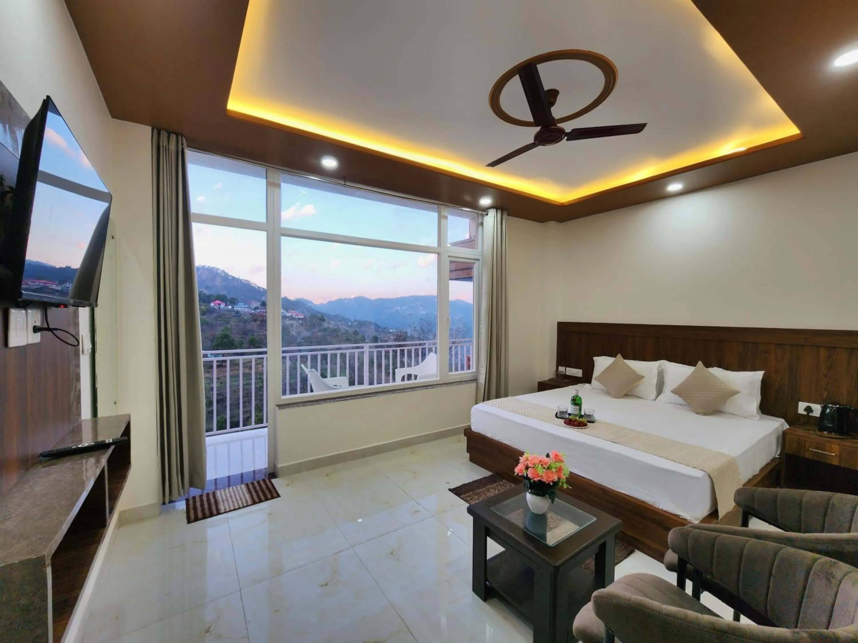 Hotel Mountain Shadow