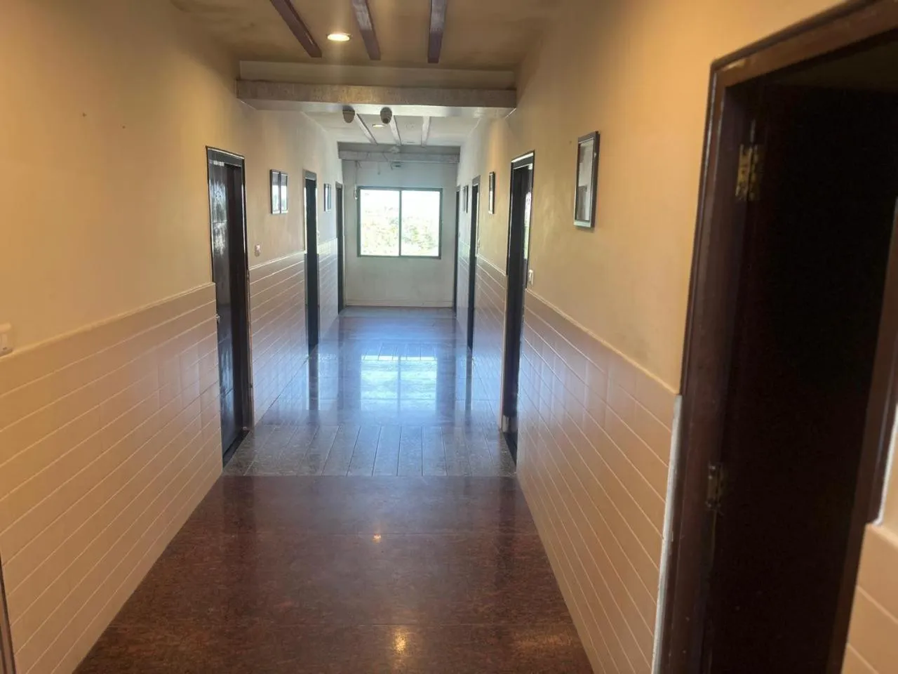 concierge in the HOTEL RL GRAND