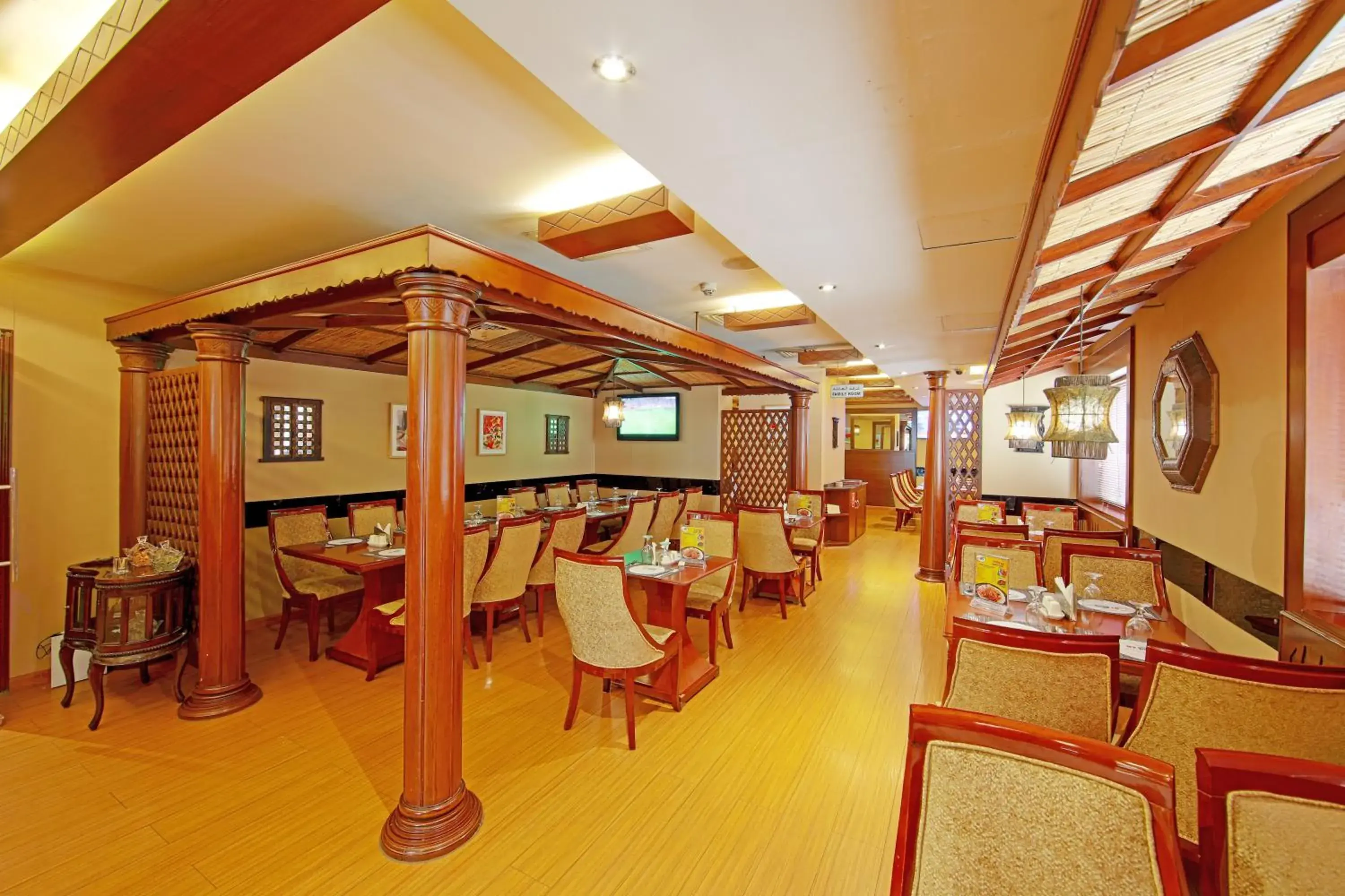 Restaurant/places to eat in Manhattan Avenue Hotel Restaurant/places to eat in Manhattan Avenue Hotel