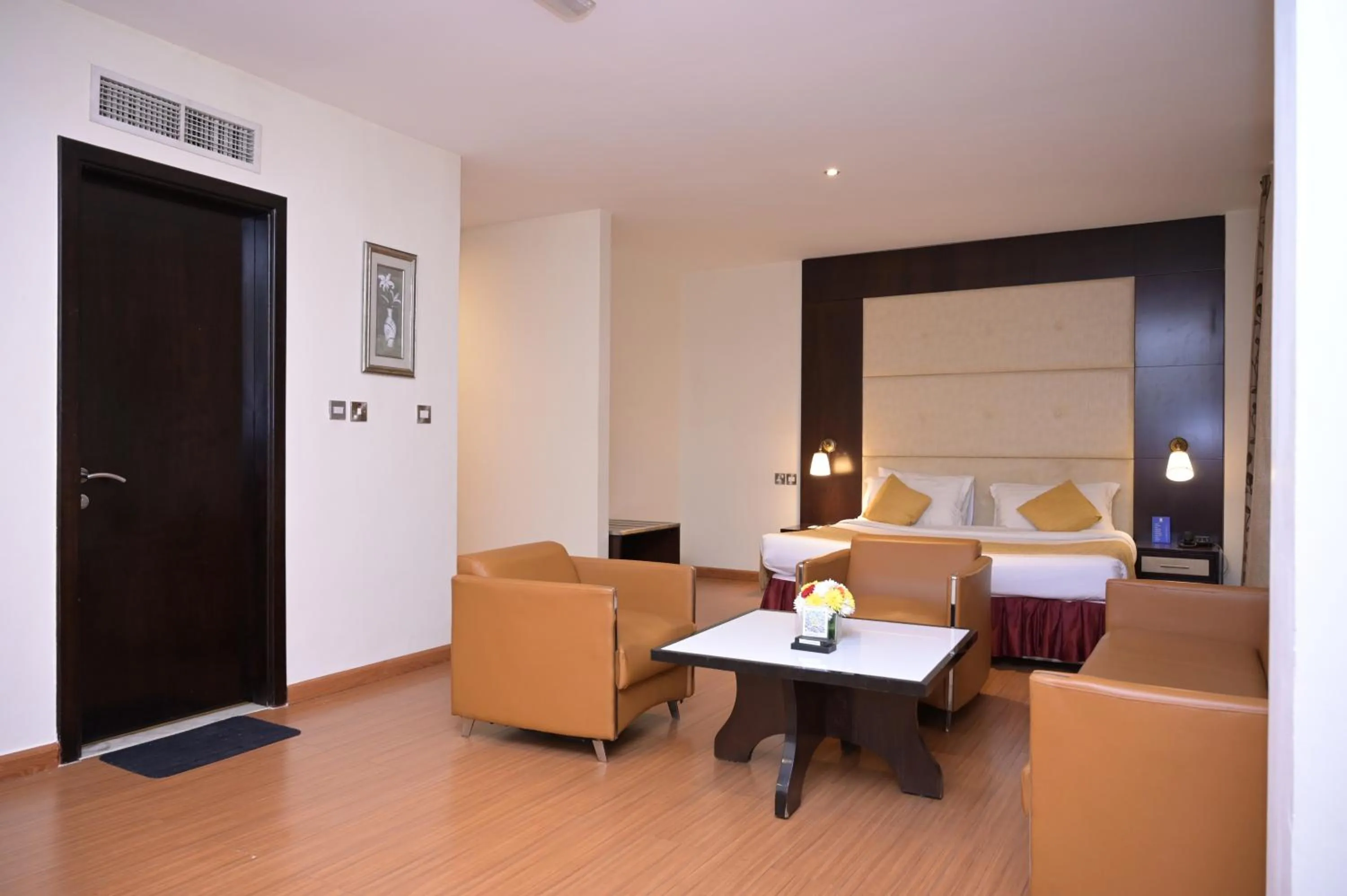 Bedroom, Bed in Manhattan Avenue Hotel