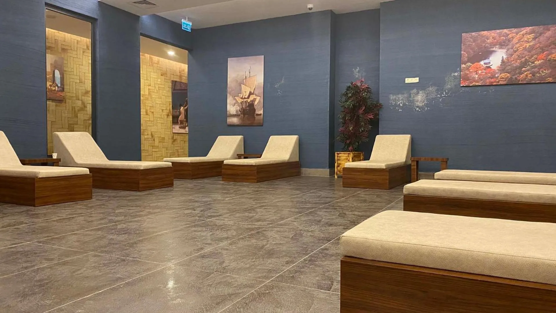 Seating area in Dream Water World