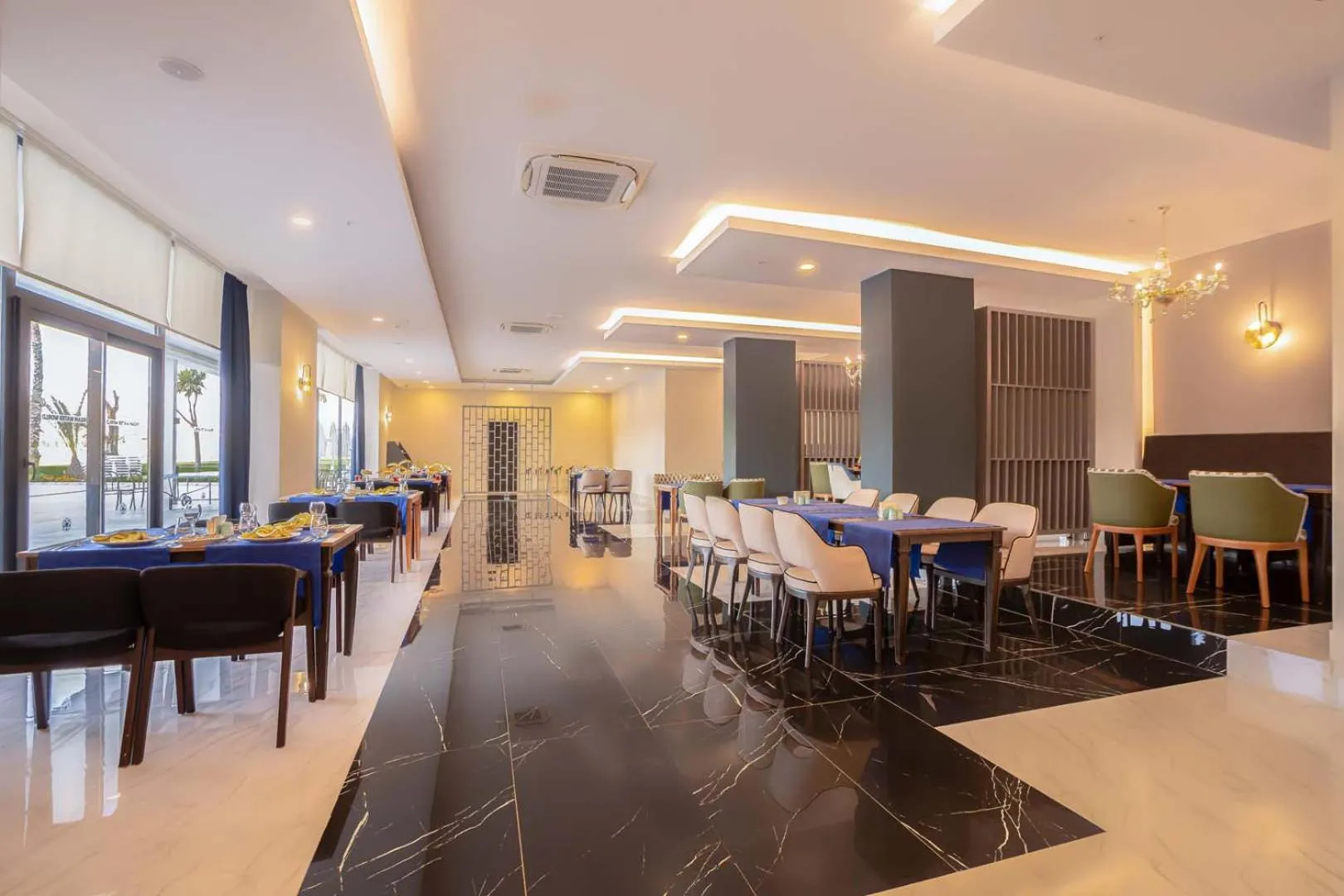 Restaurant/places to eat in Dream Water World