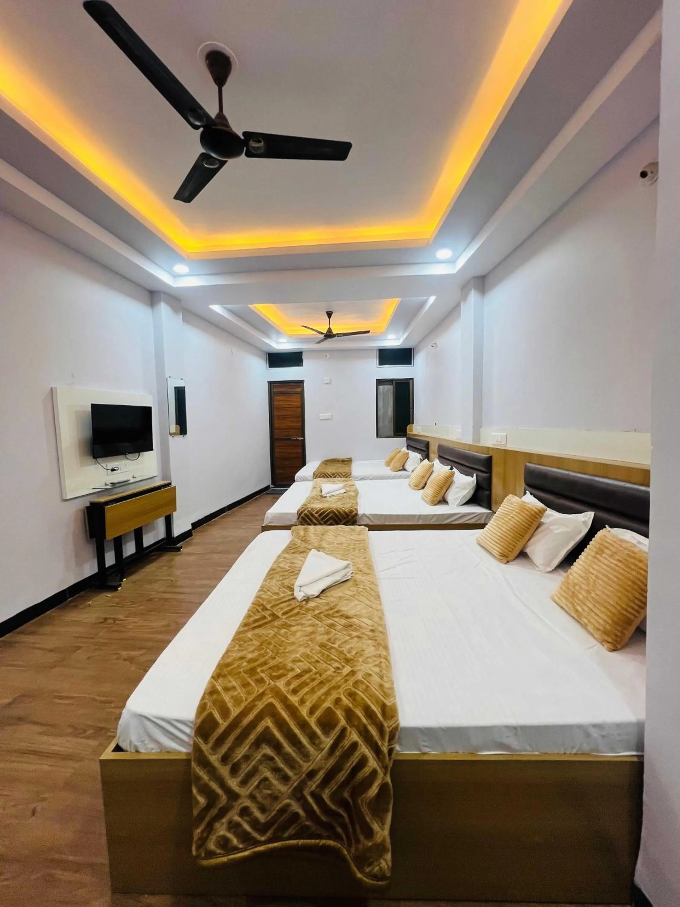 Bed in Hotel Advika Ujjain