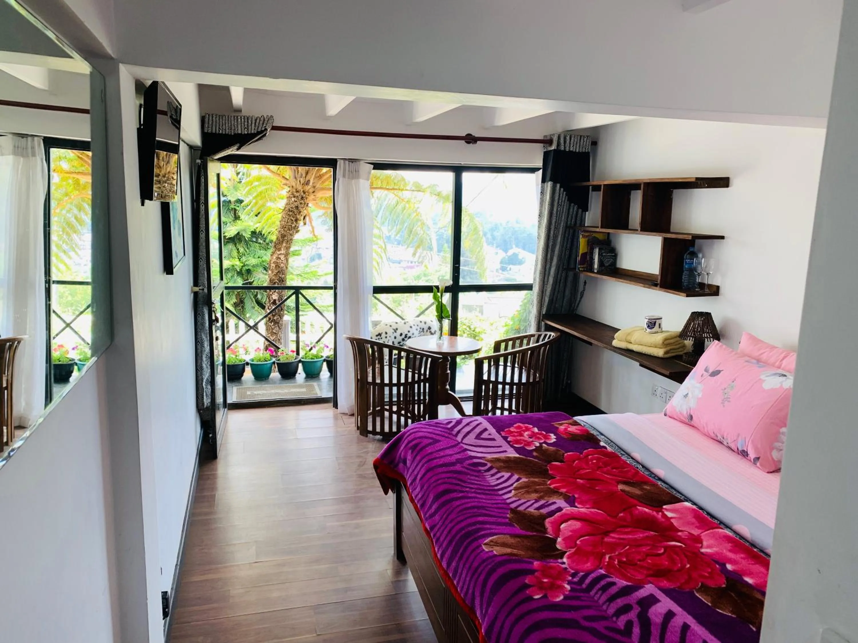 Photo of the whole room, Bed in Sherwood Cottage