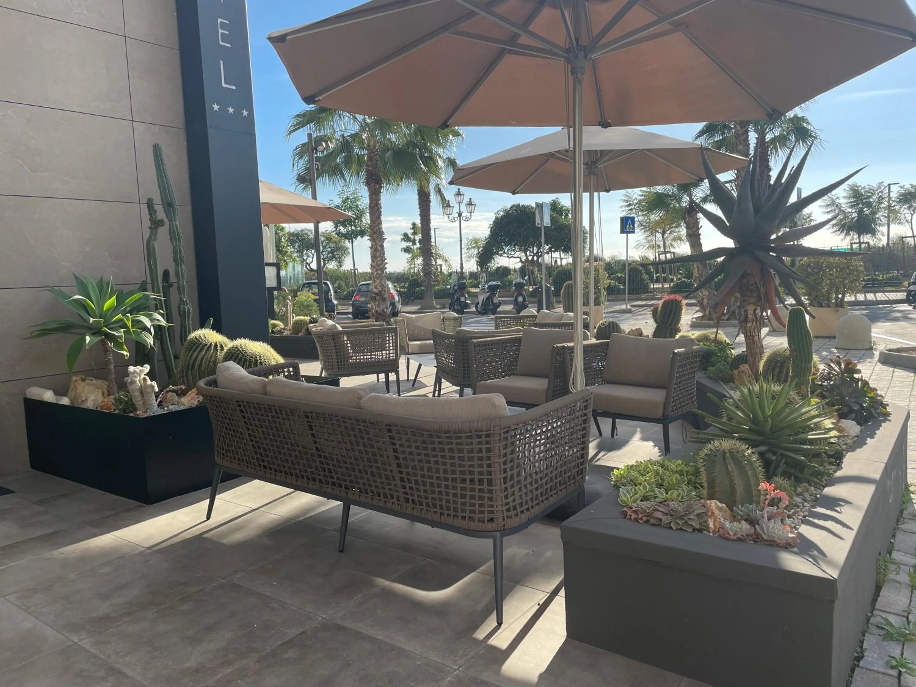 Property building in Sole Mare