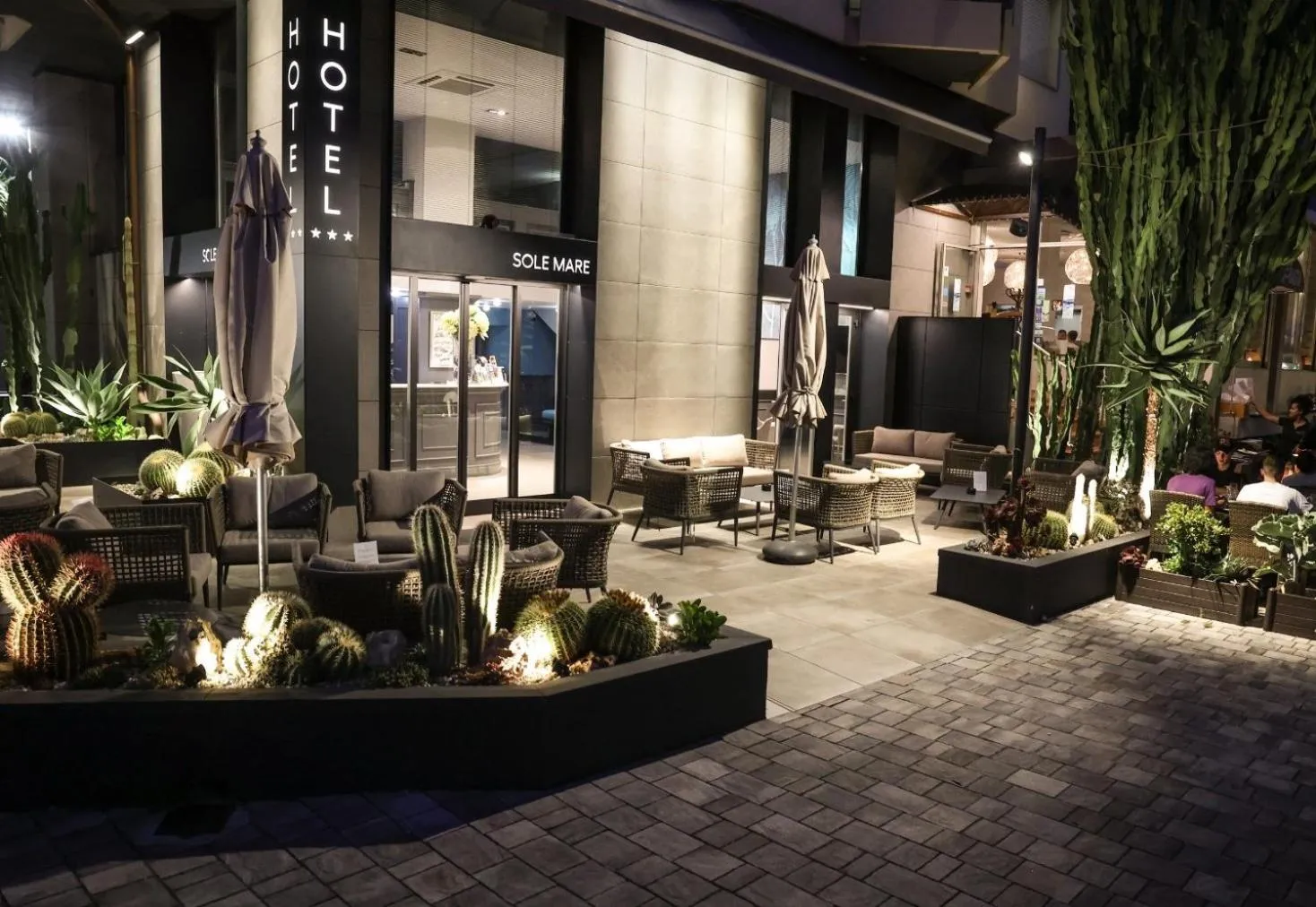 Property building in Sole Mare