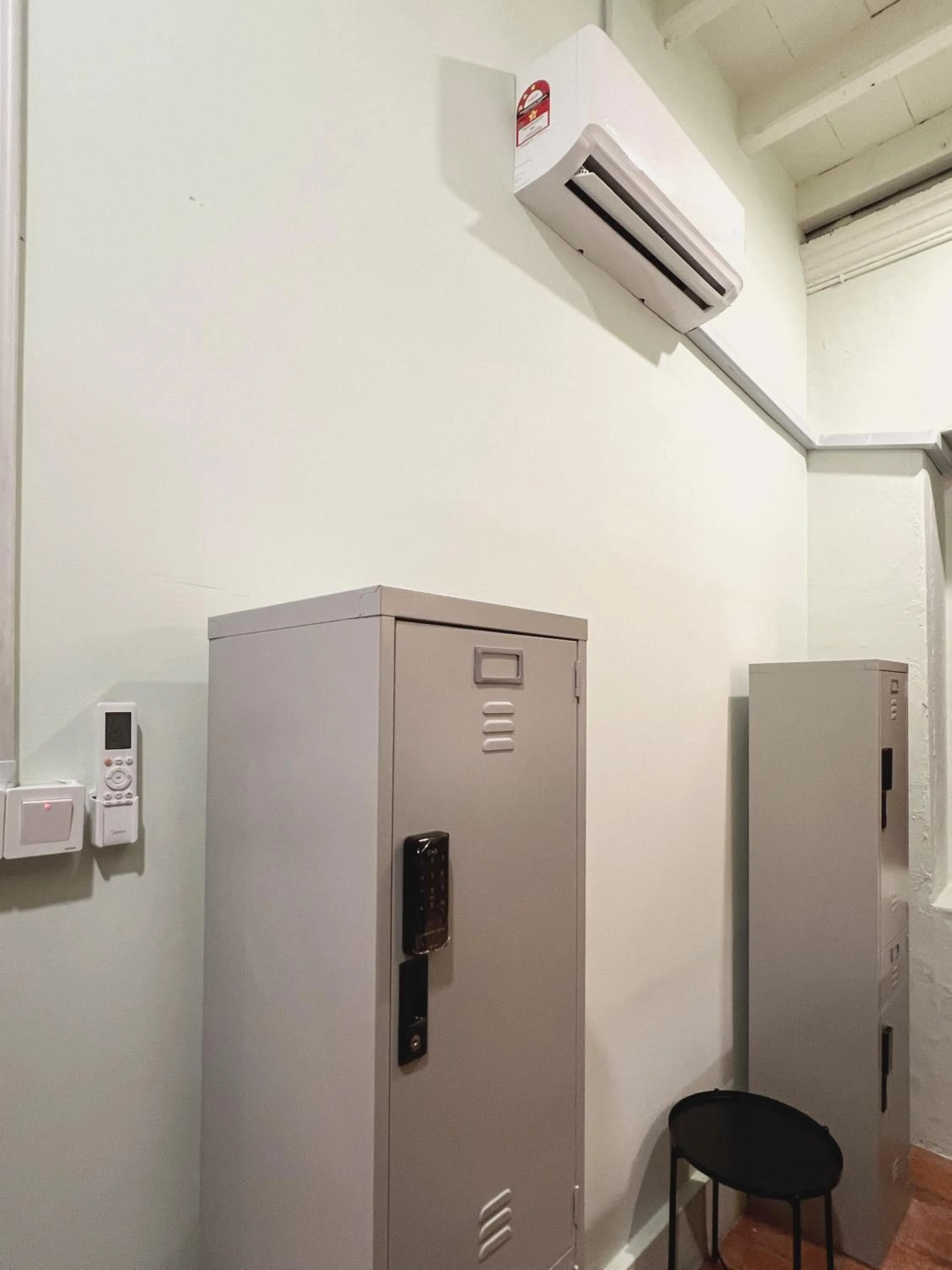 air conditioner in Pine Muntri