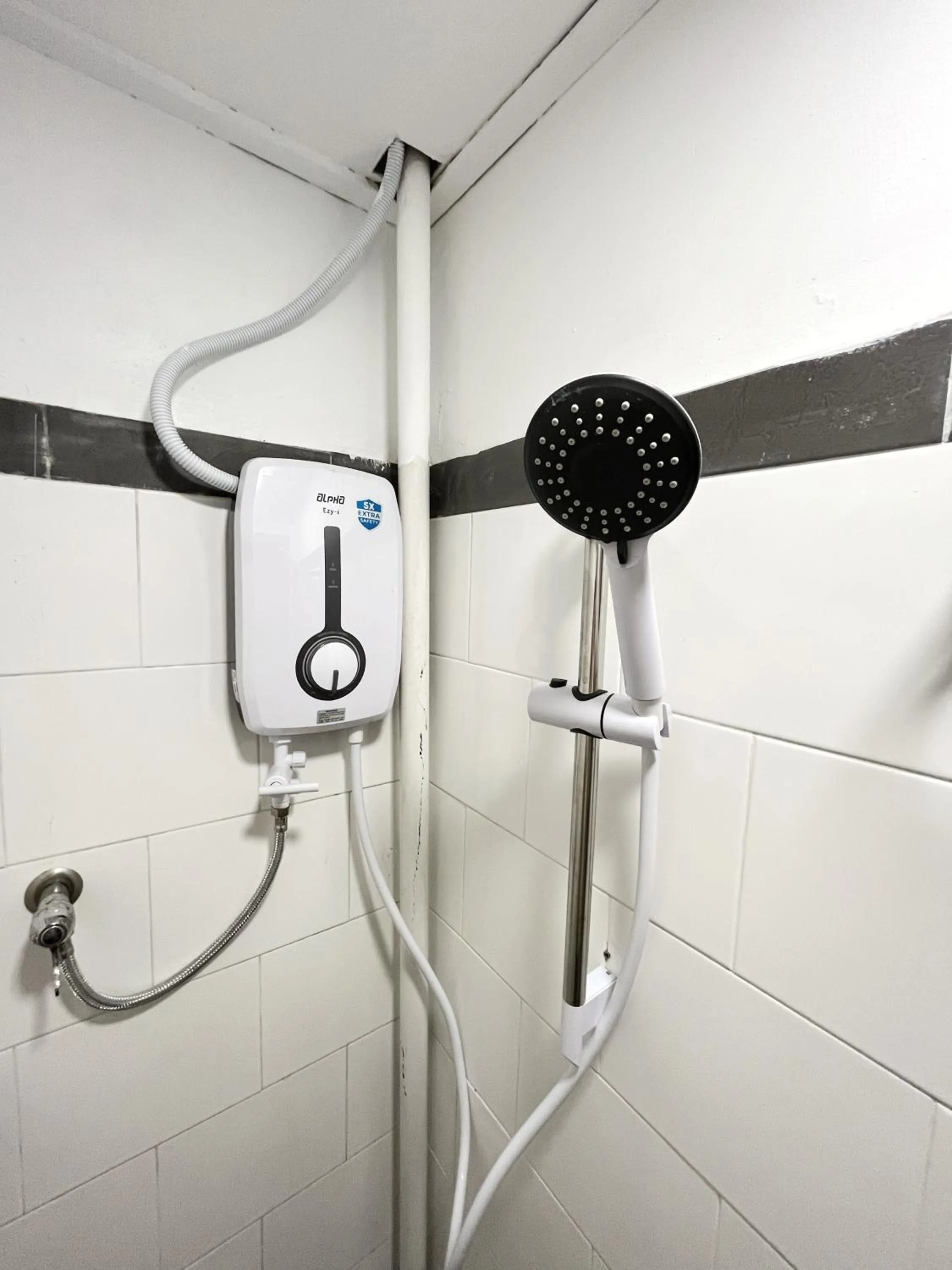 Bathroom in Pine Muntri