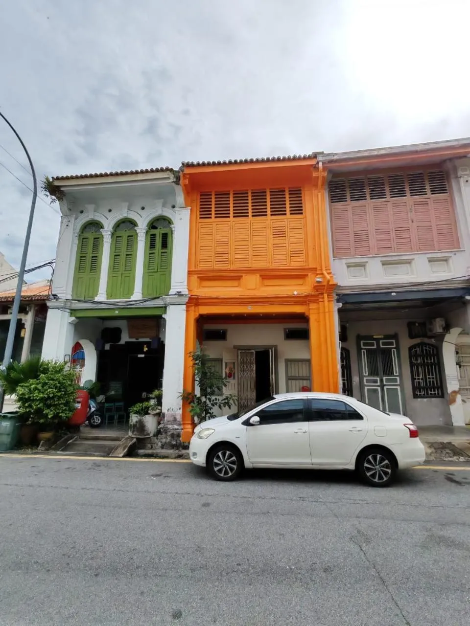 Property building in Pine Muntri