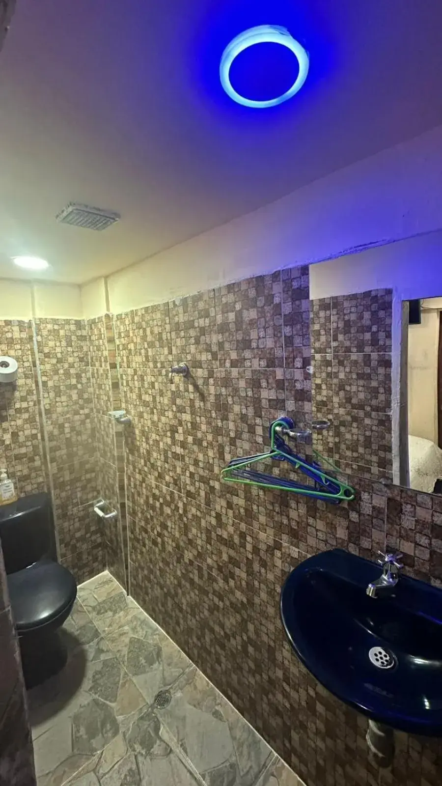 Small Double Room - single occupancy in Hostal la muralla getsemani Small Double Room - single occupancy in Hostal la muralla getsemani