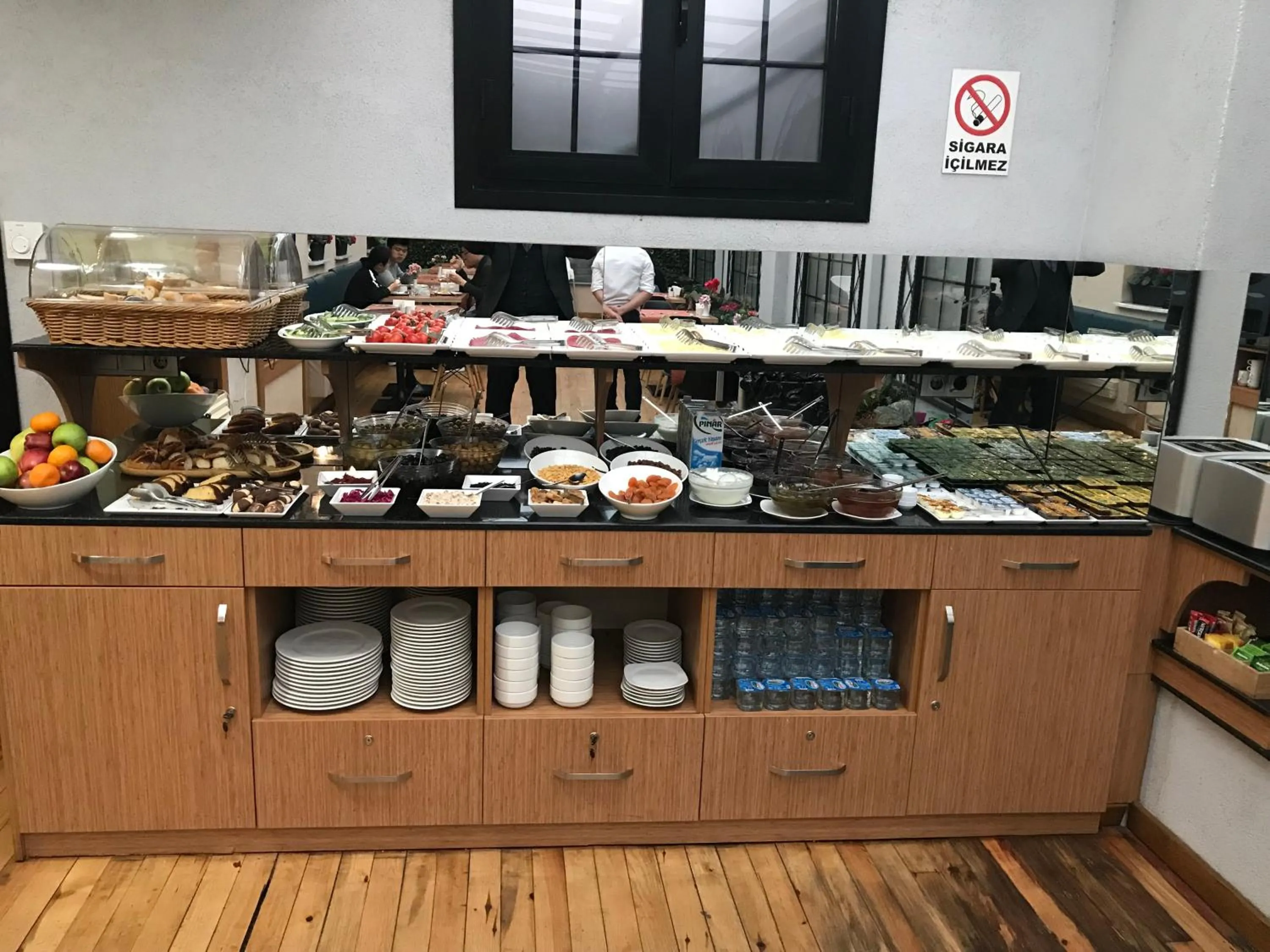 Buffet breakfast in Aybar Hotel & Spa