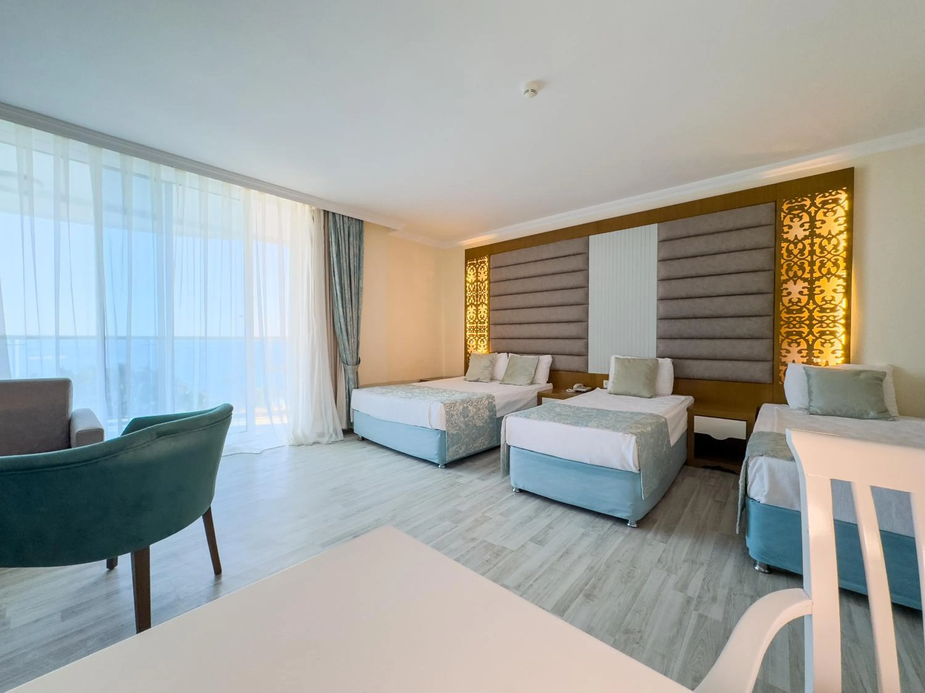 Bed in Concordia Celes Beach Hotel