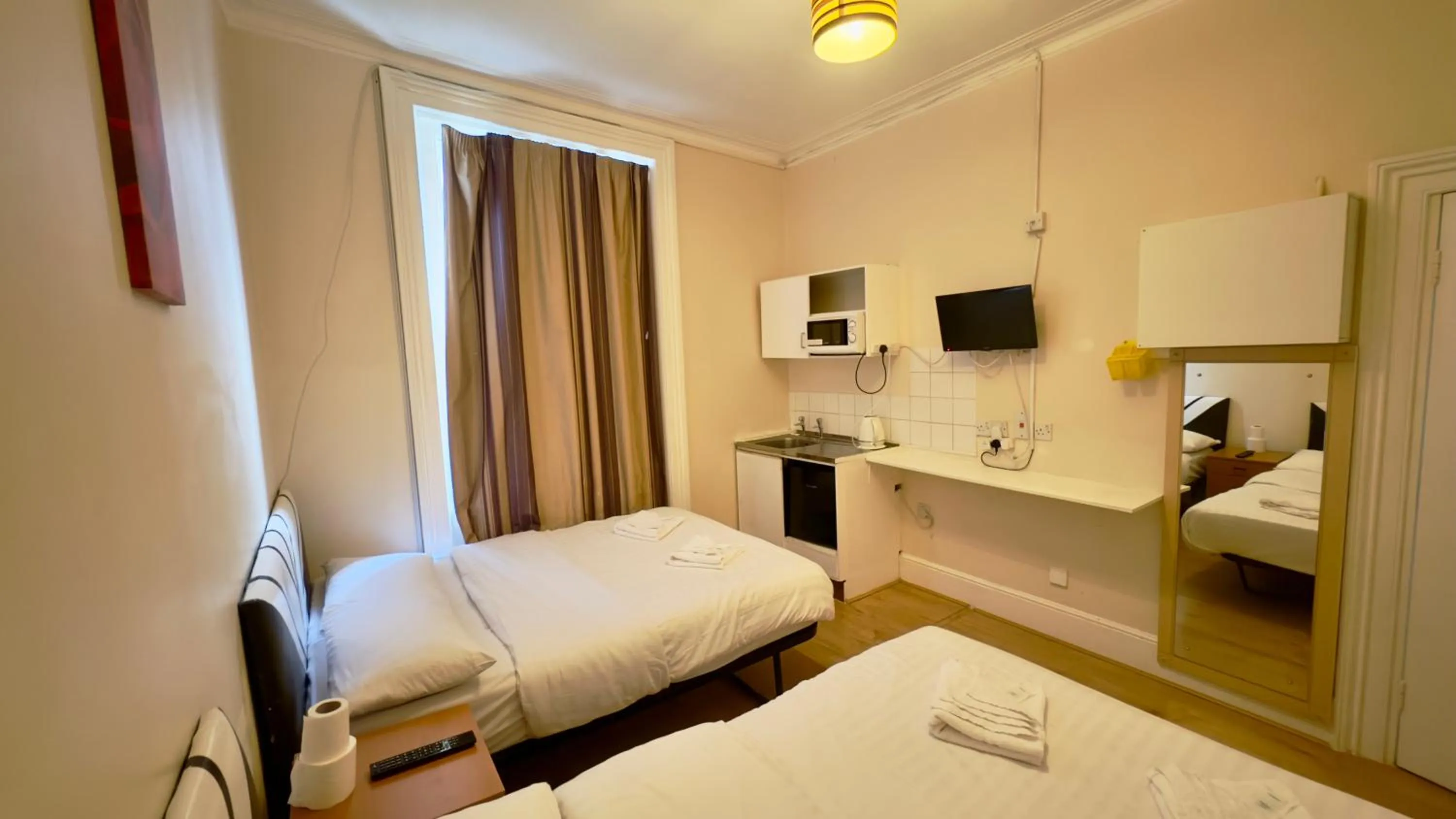 Photo of the whole room, Bed in Anwar House