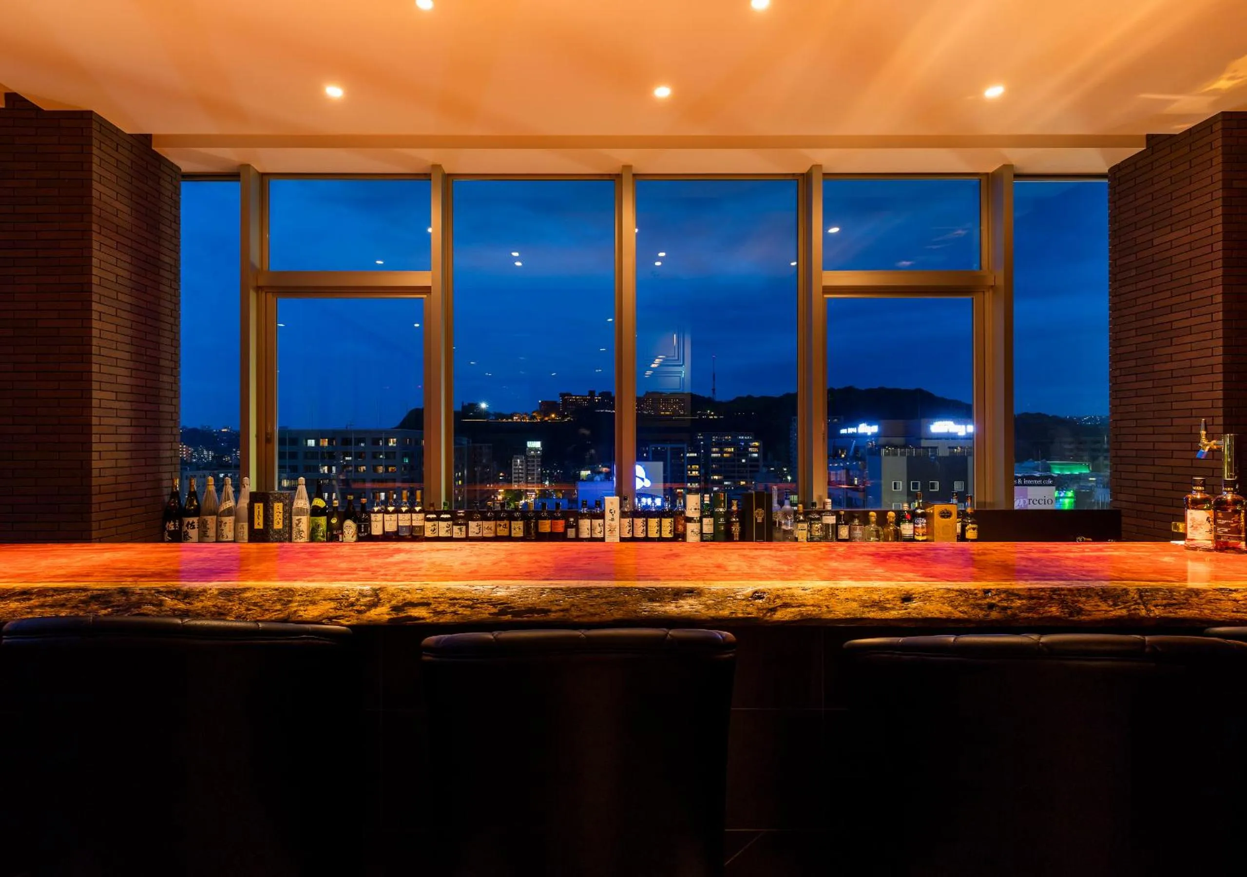 Restaurant/places to eat in Hotel Oriental Express Kagoshima Tenmonkan