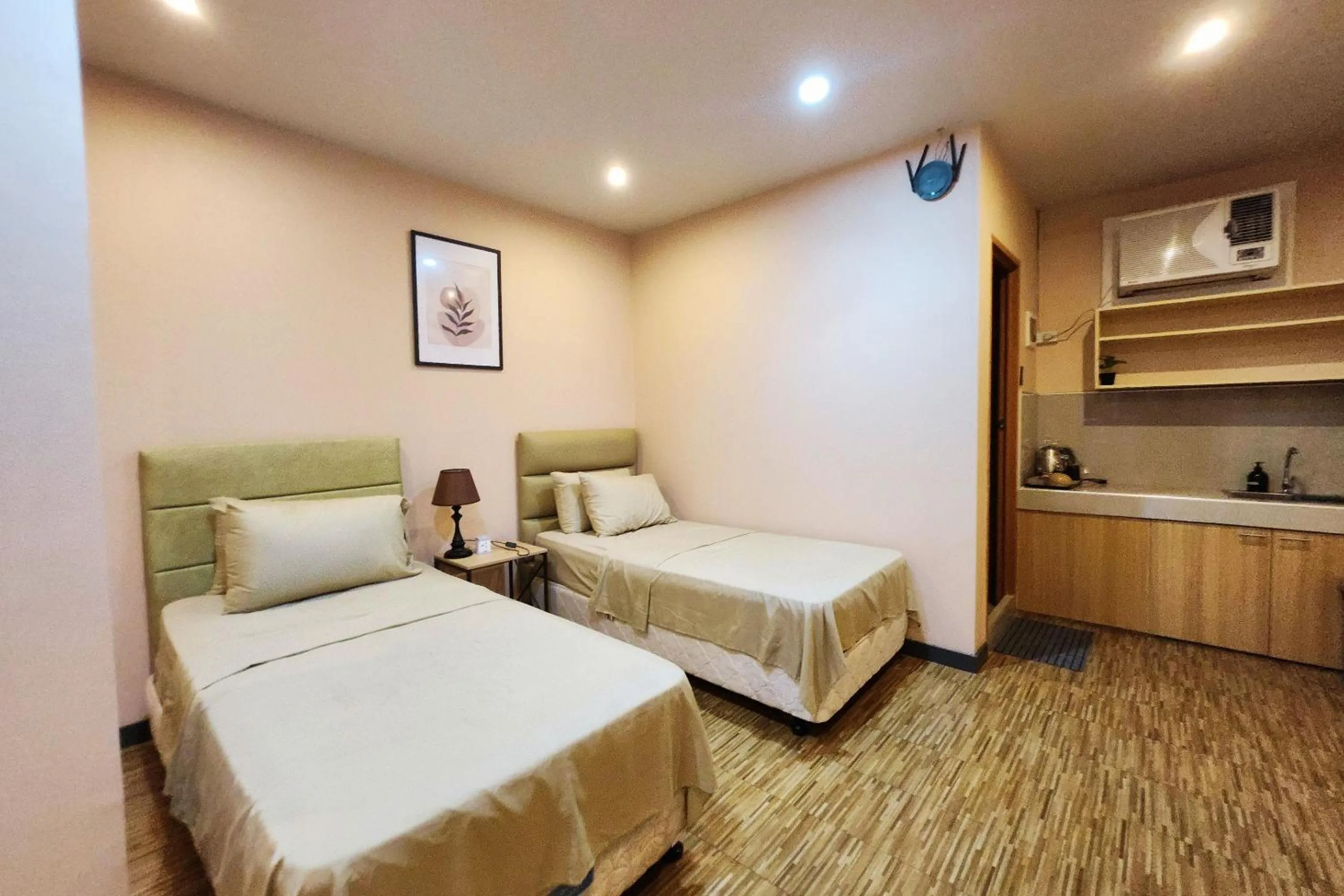 Bed in Freddo Studio Apartelle