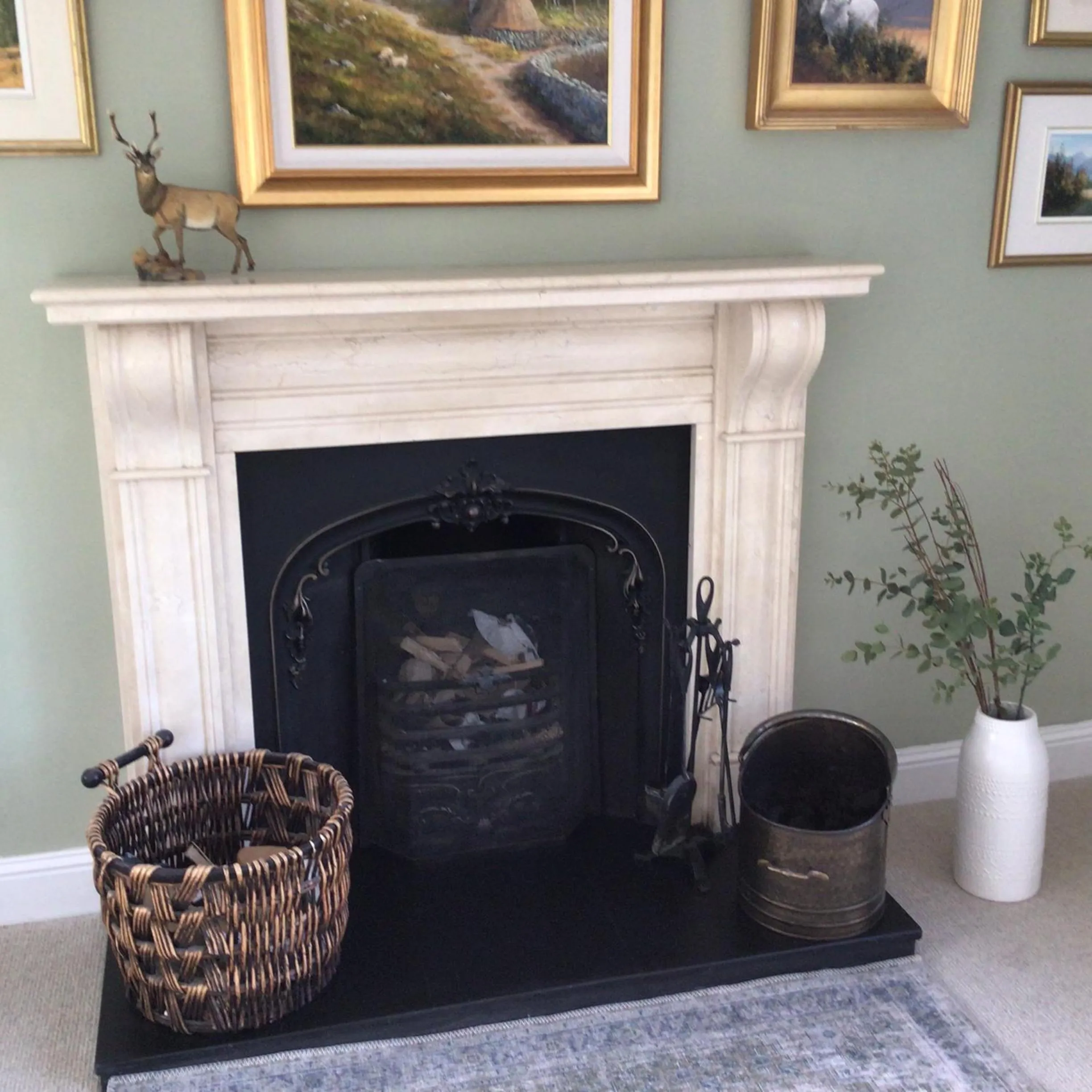 Lounge or bar in Castlecroft Bed and Breakfast