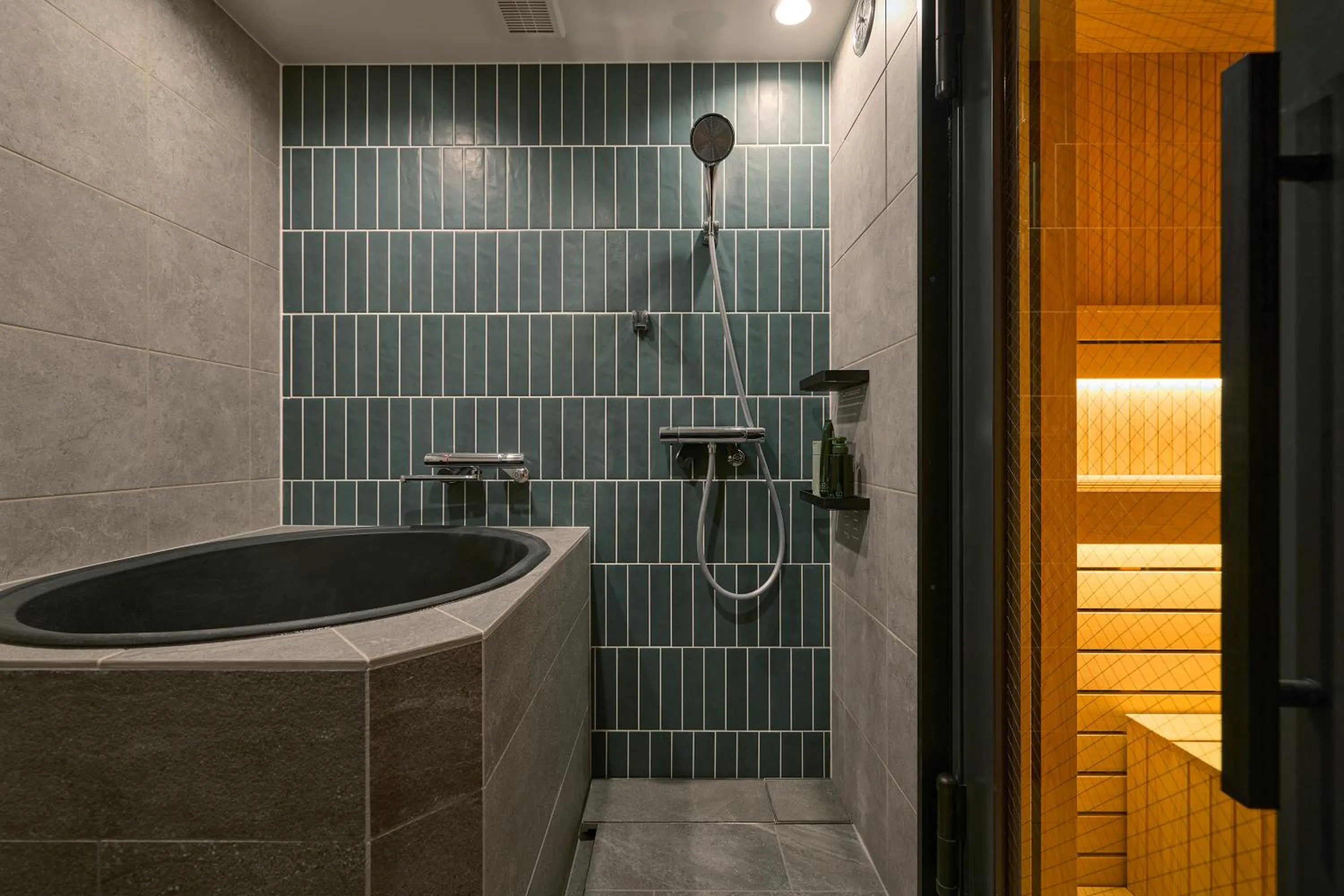 BASE LAYER HOTEL Nagoya Nishiki