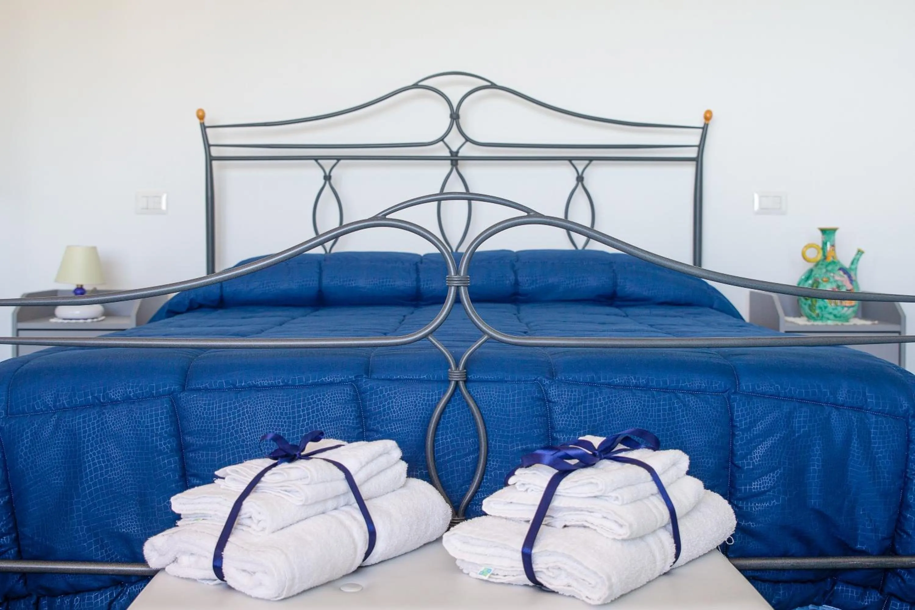 Bed in Villa Fontana Limite