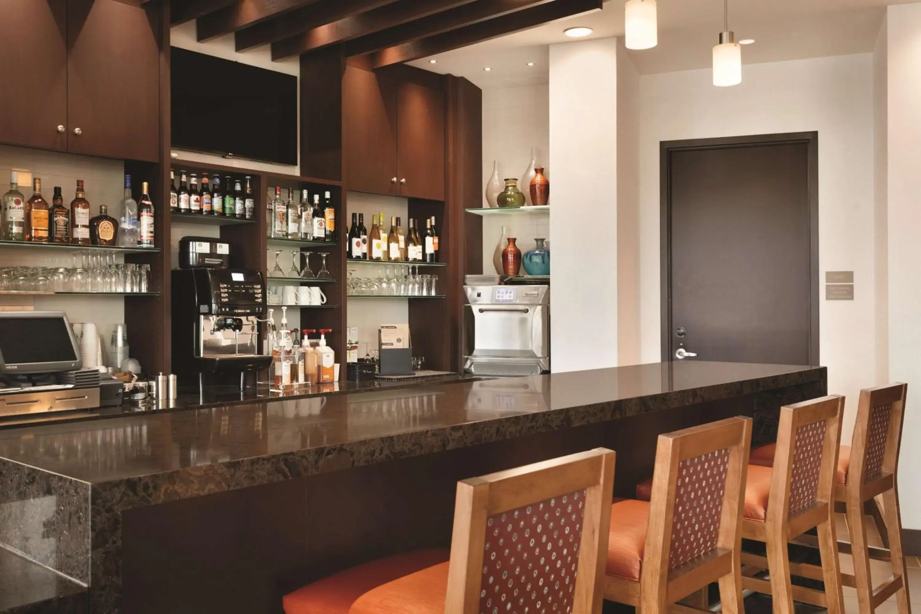 Lounge or bar in Hyatt Place Buffalo / Amherst, NY Lounge or bar in Hyatt Place Buffalo / Amherst, NY