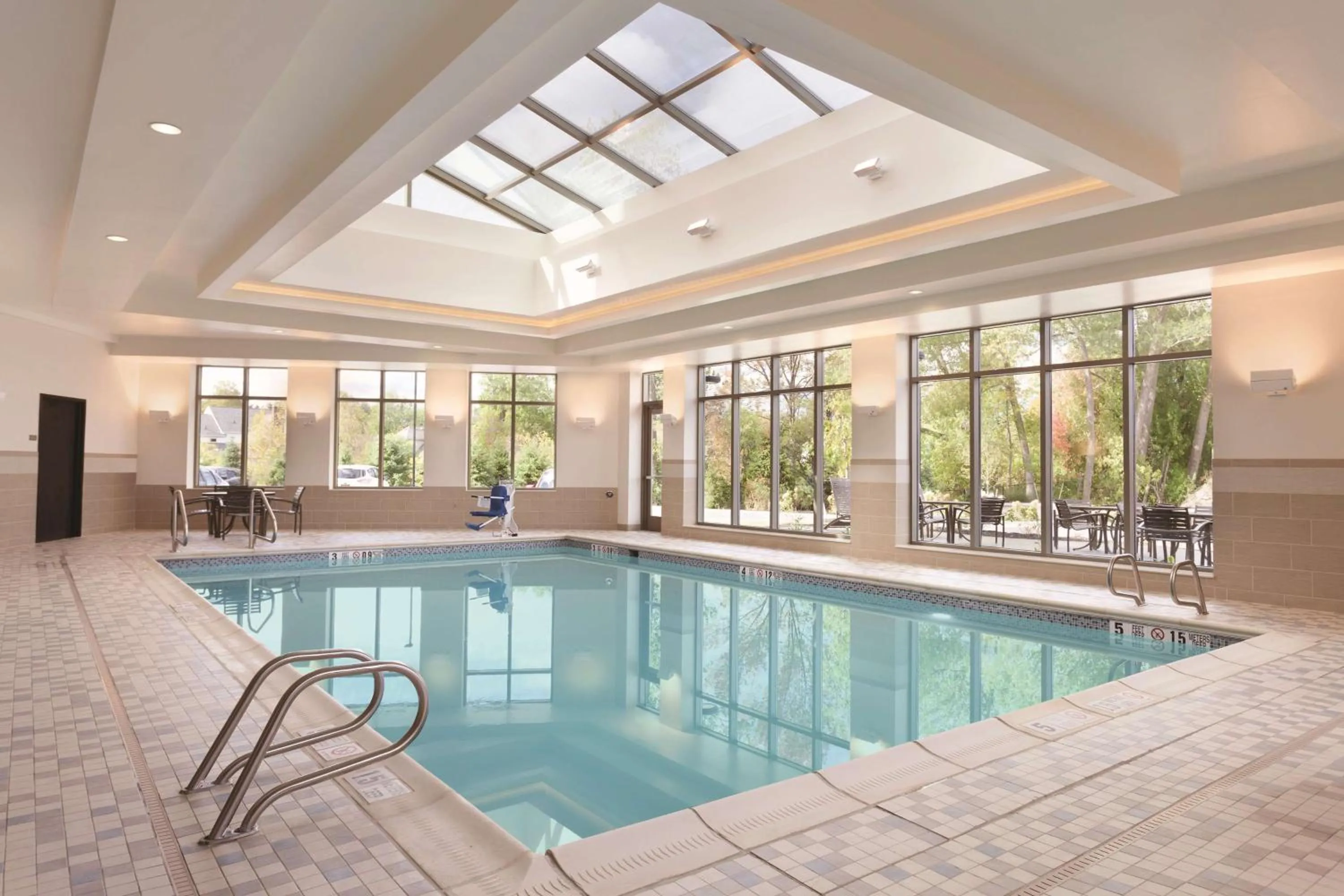 Swimming pool in Hyatt Place Buffalo / Amherst, NY