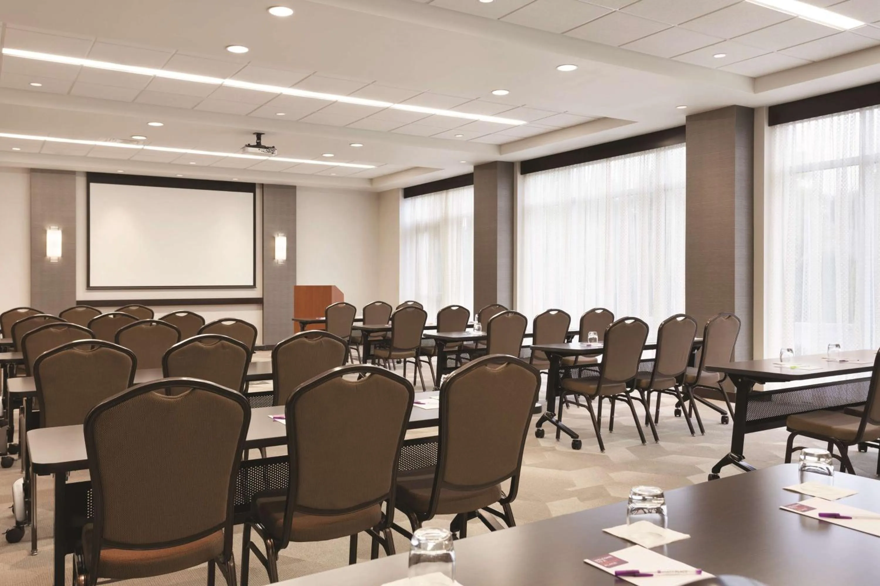 Meeting/conference room in Hyatt Place Buffalo / Amherst, NY