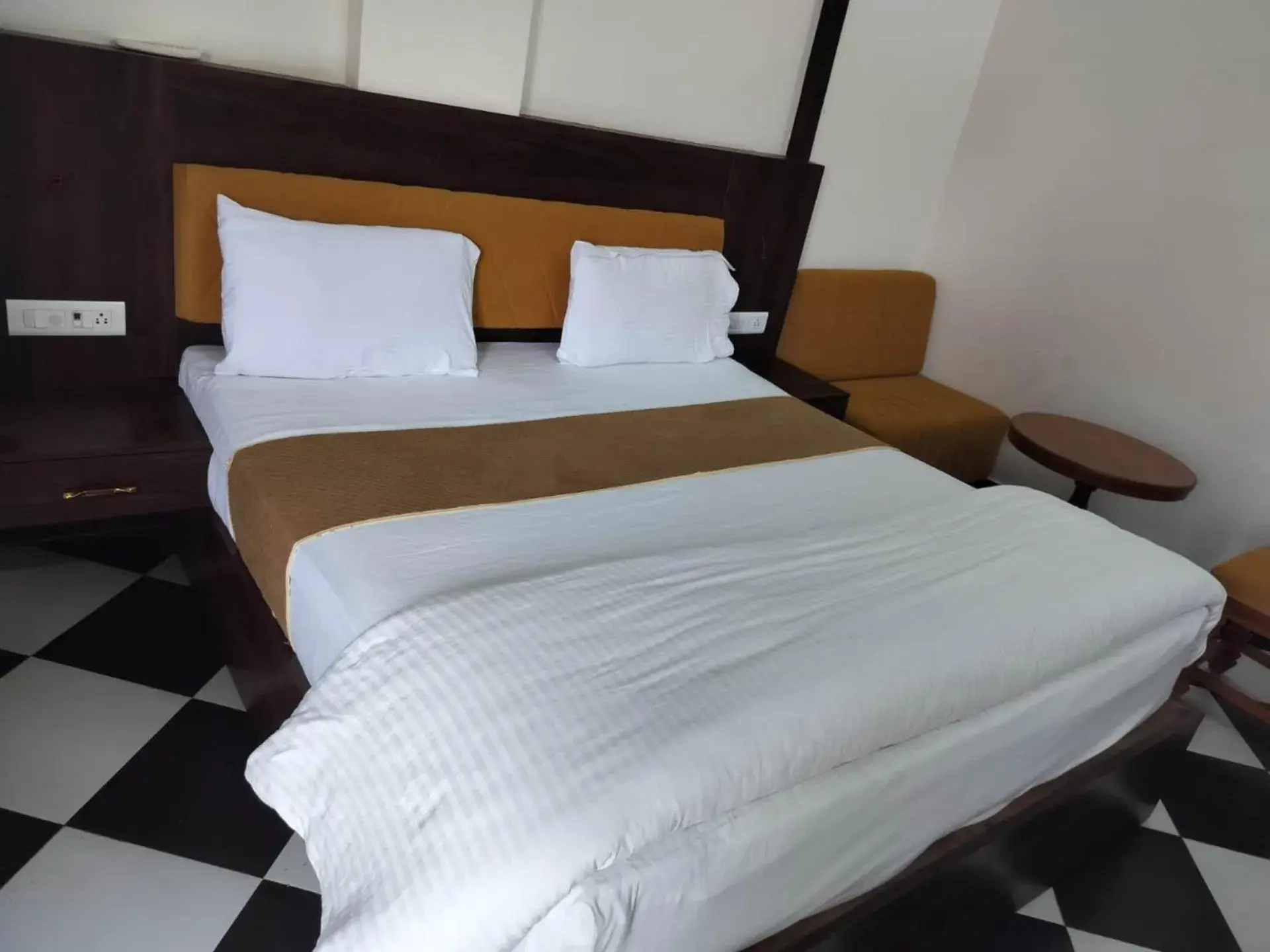 Bed in DHANWA RESORT, A UNIT OF SATKAR HOTEL AND RESORTs Bed in DHANWA RESORT, A UNIT OF SATKAR HOTEL AND RESORTs