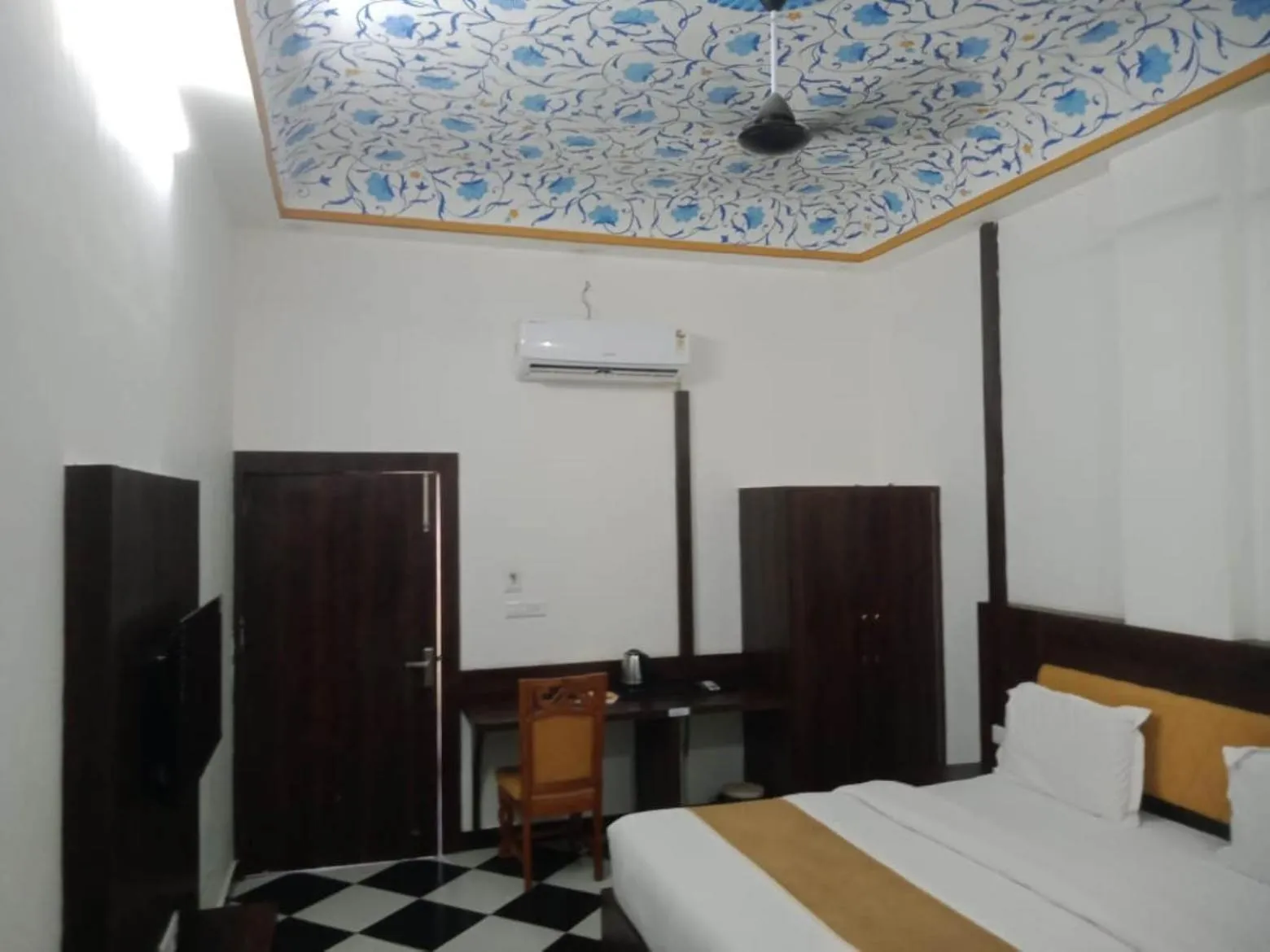 Bed in DHANWA RESORT, A UNIT OF SATKAR HOTEL AND RESORTs