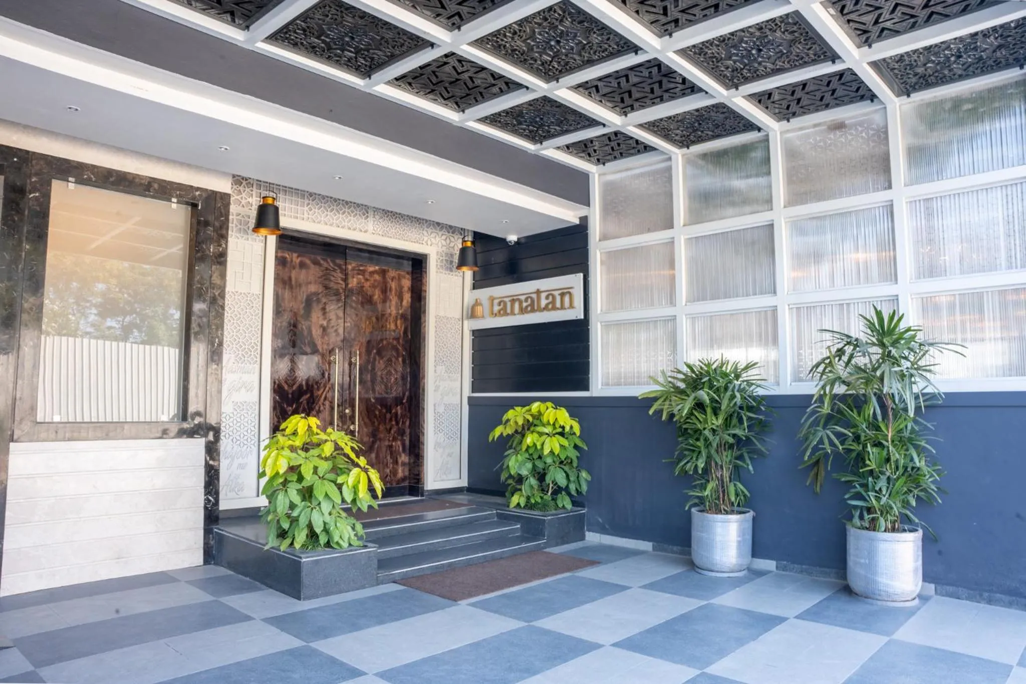 Facade/entrance in Ramee Tarang Hotel Indore