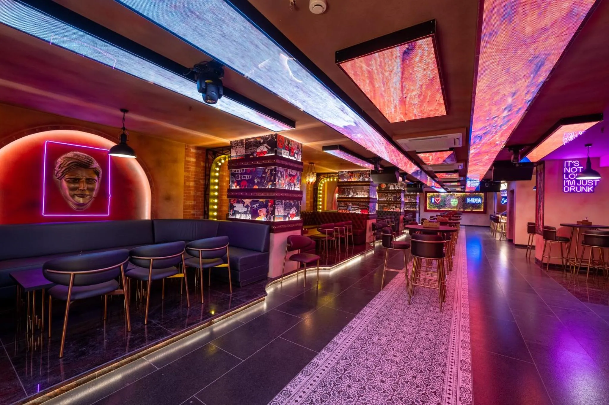 Nightclub / DJ in Ramee Tarang Hotel Indore