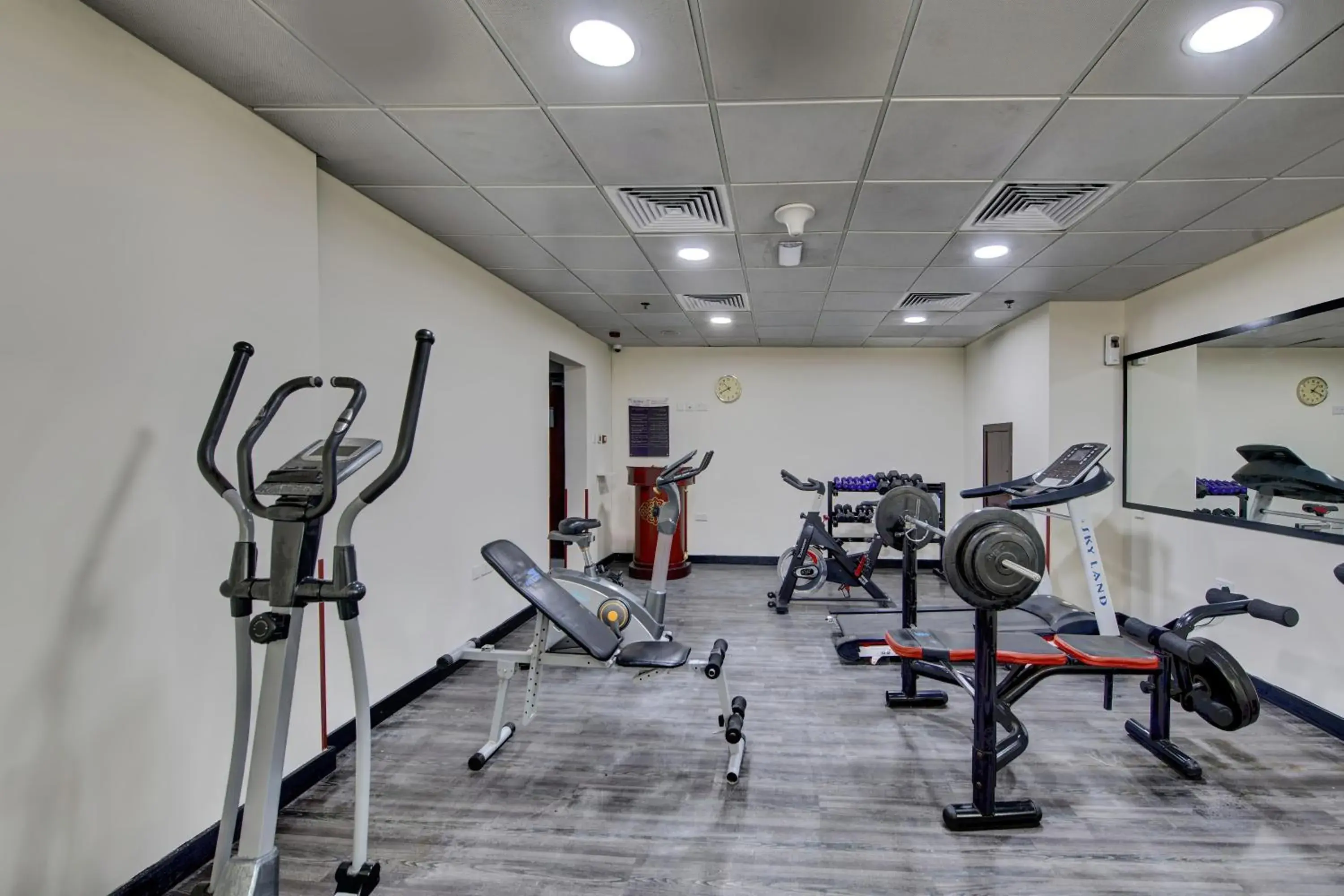 Fitness centre/facilities in City Stay Hotel Expo Centre Fitness centre/facilities in City Stay Hotel Expo Centre
