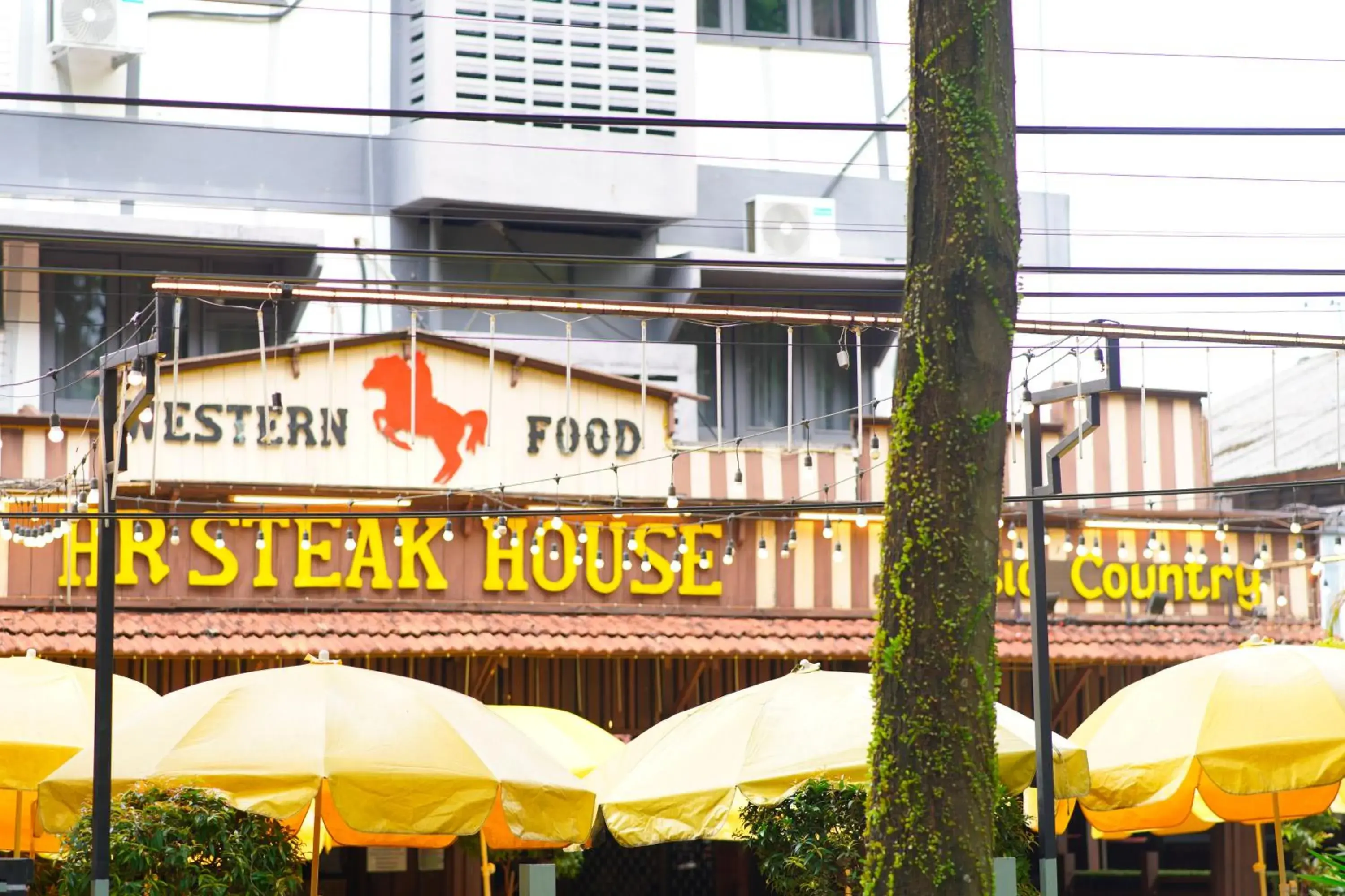 Restaurant/places to eat in Redstone Boutique Hotel Kuala Lumpur Restaurant/places to eat in Redstone Boutique Hotel Kuala Lumpur