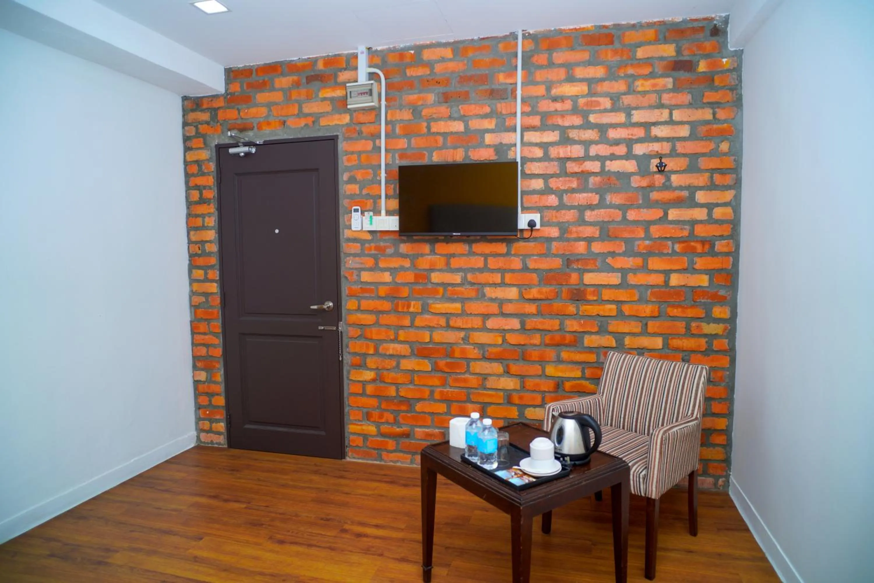 TV and multimedia in Redstone Boutique Hotel Kuala Lumpur