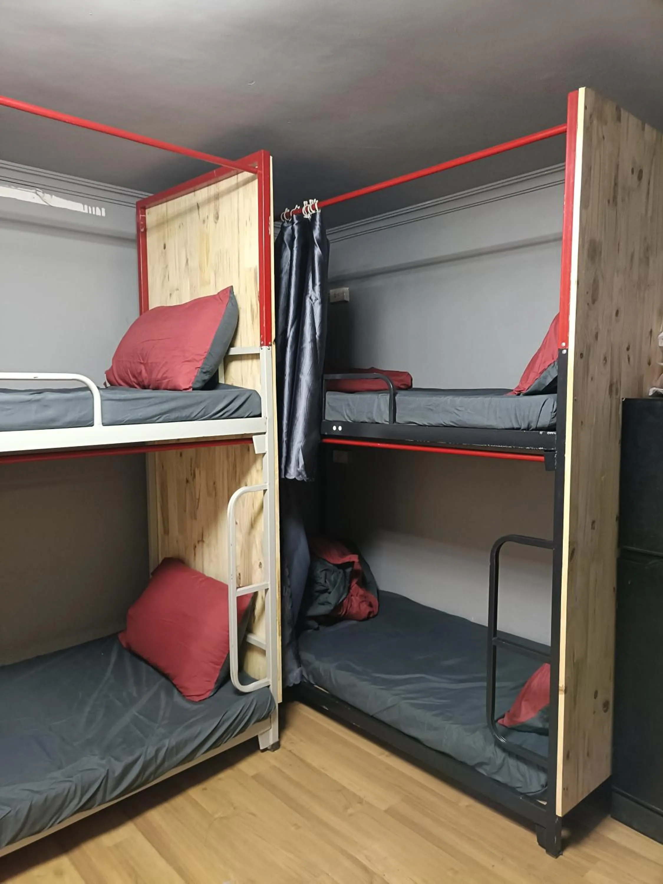 Viet Vintage Hostel n Pub - Soft mattress - Free beer on Wed,Thu,Fri,Sat