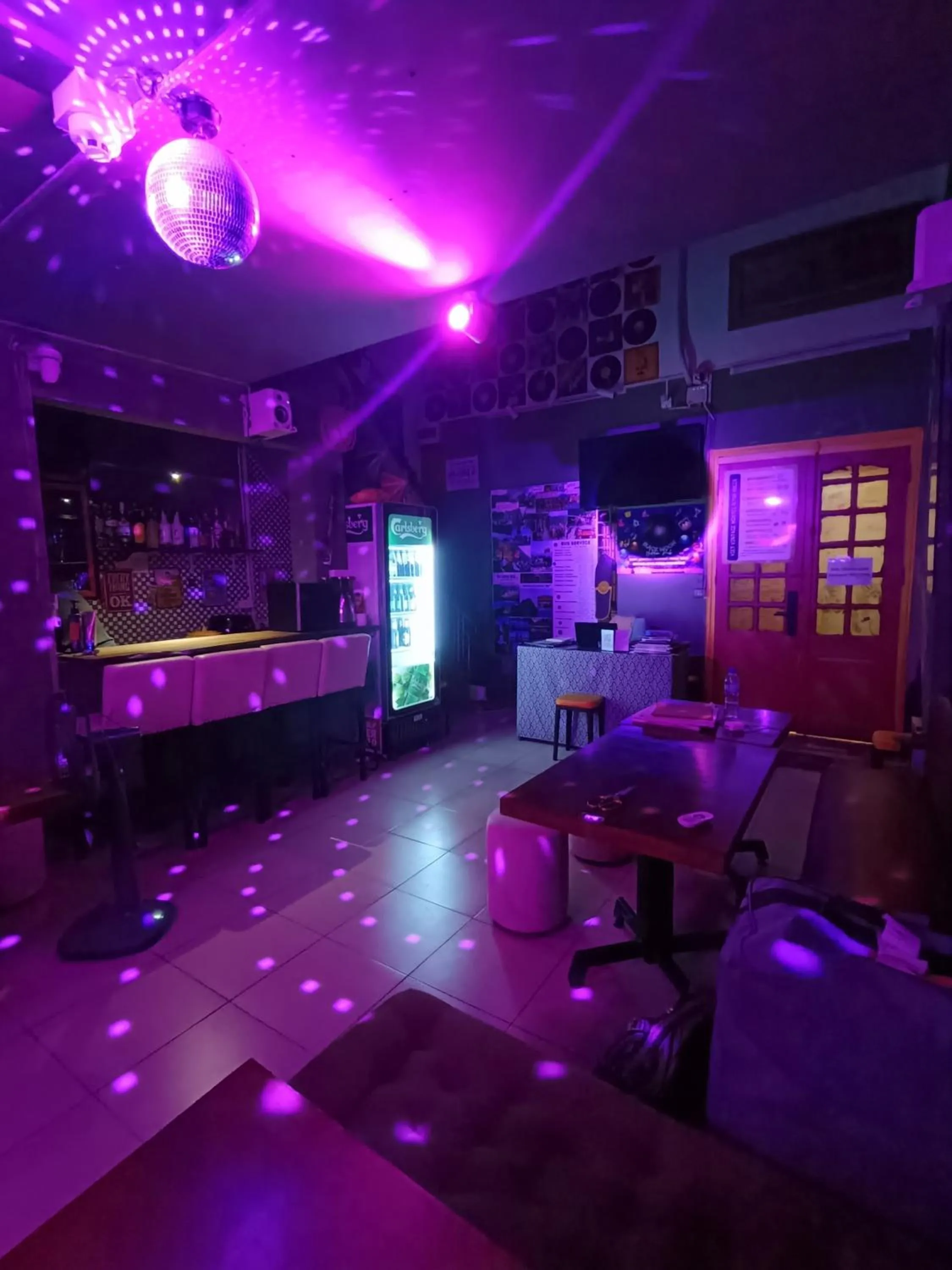 Viet Vintage Hostel n Pub - Soft mattress - Free beer on Wed,Thu,Fri,Sat