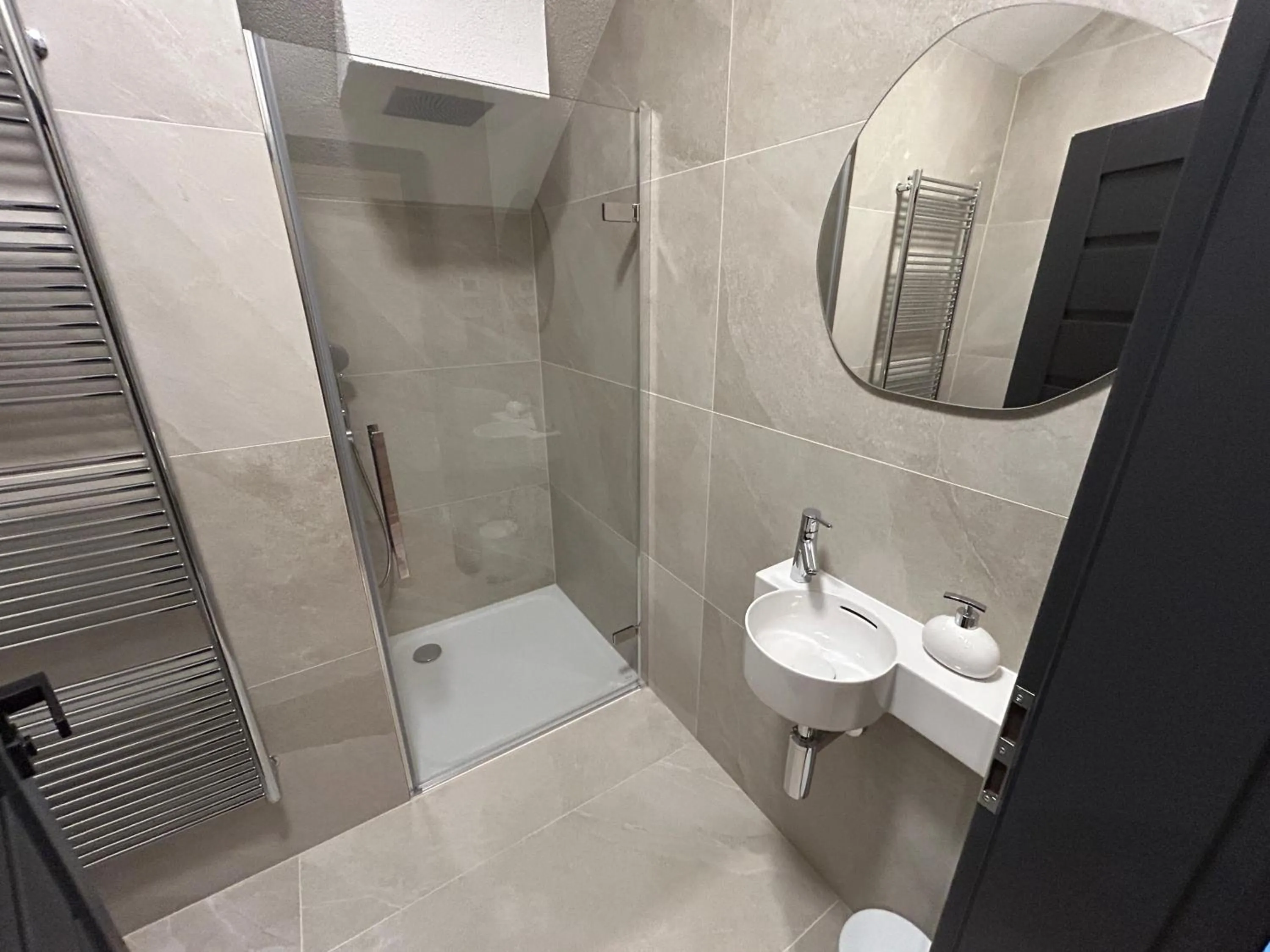 Shower in Apartmány Dolina