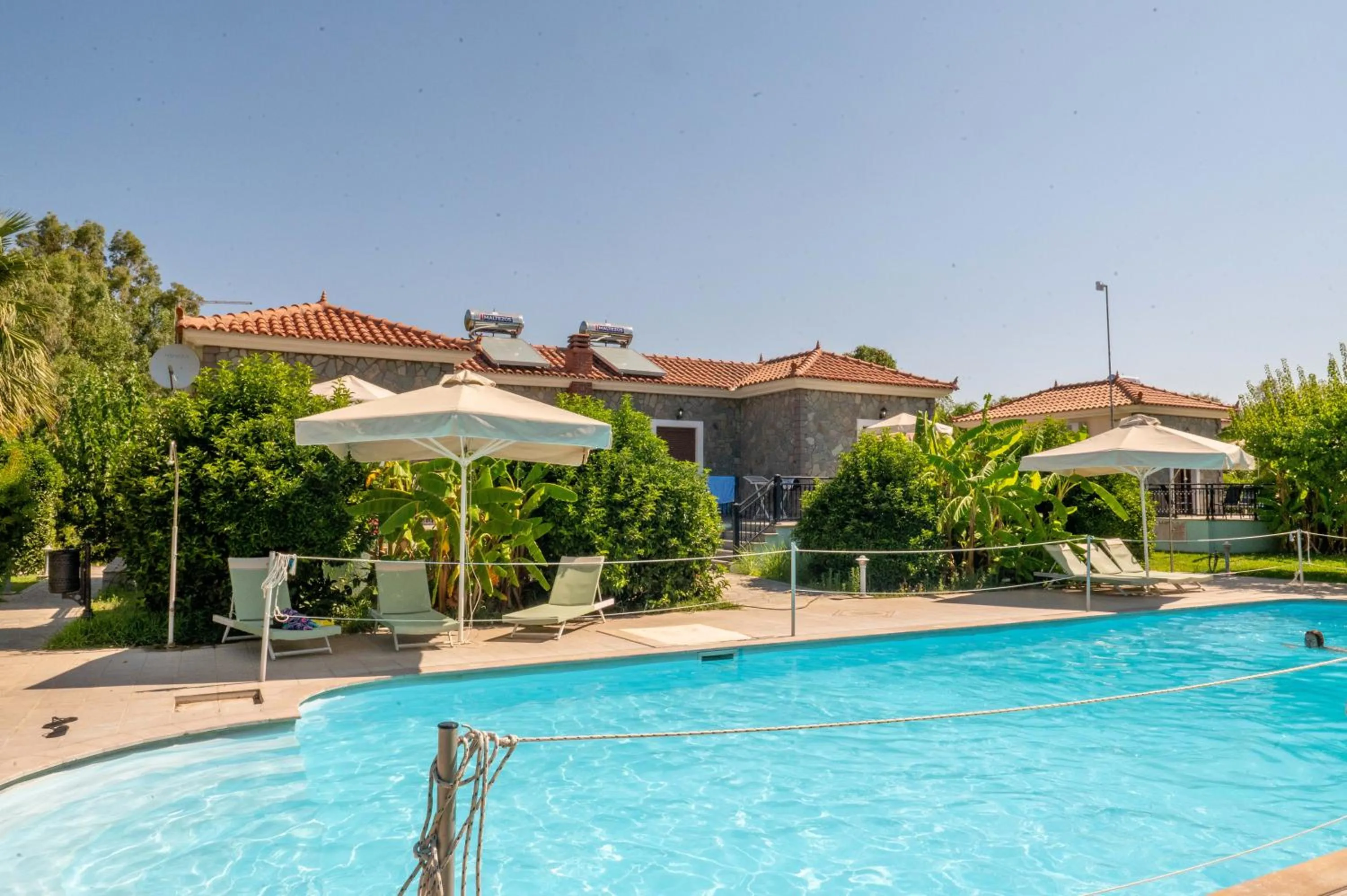 Swimming pool in Kalloni village apartments