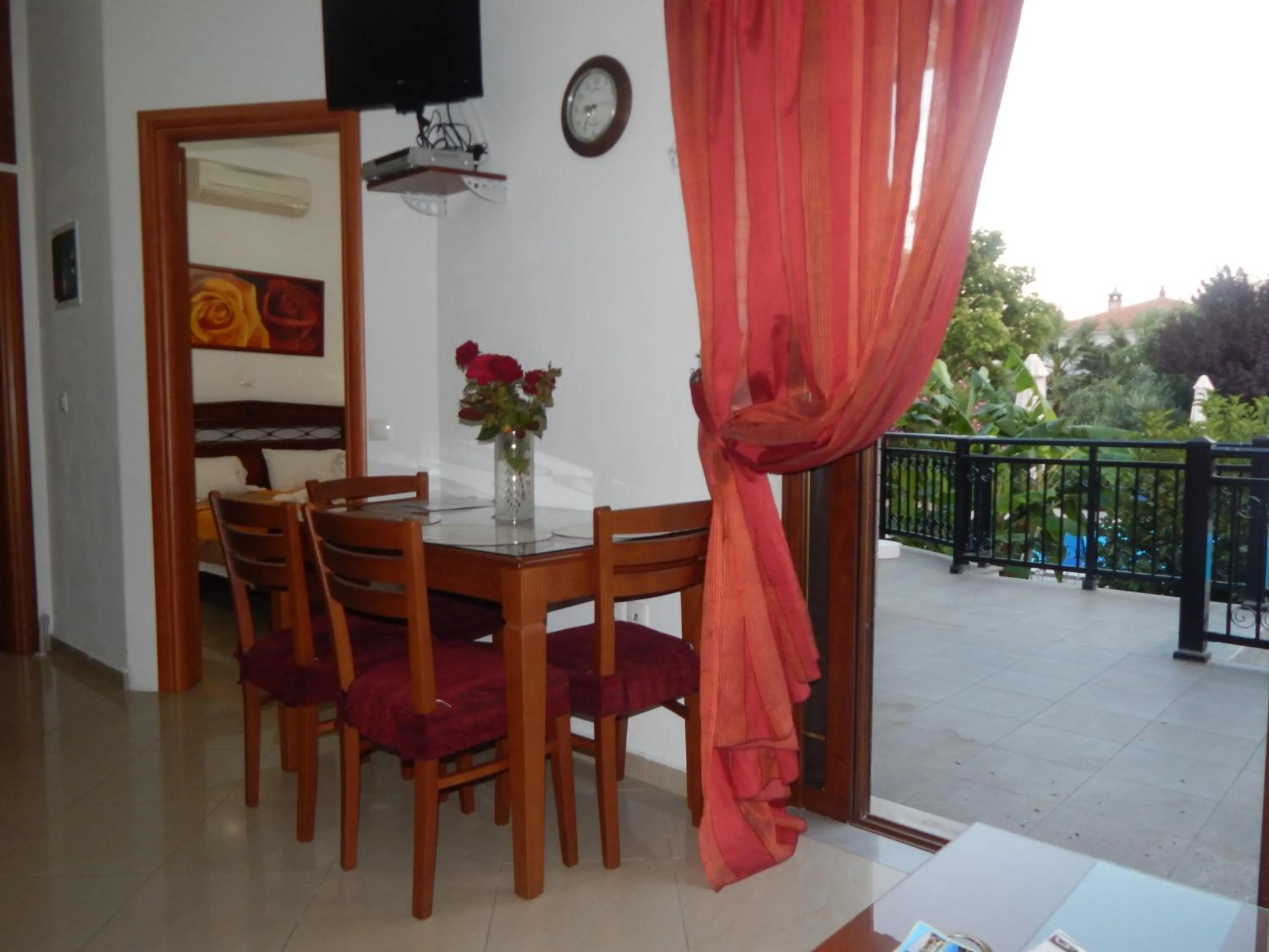 Photo of the whole room in Kalloni village apartments