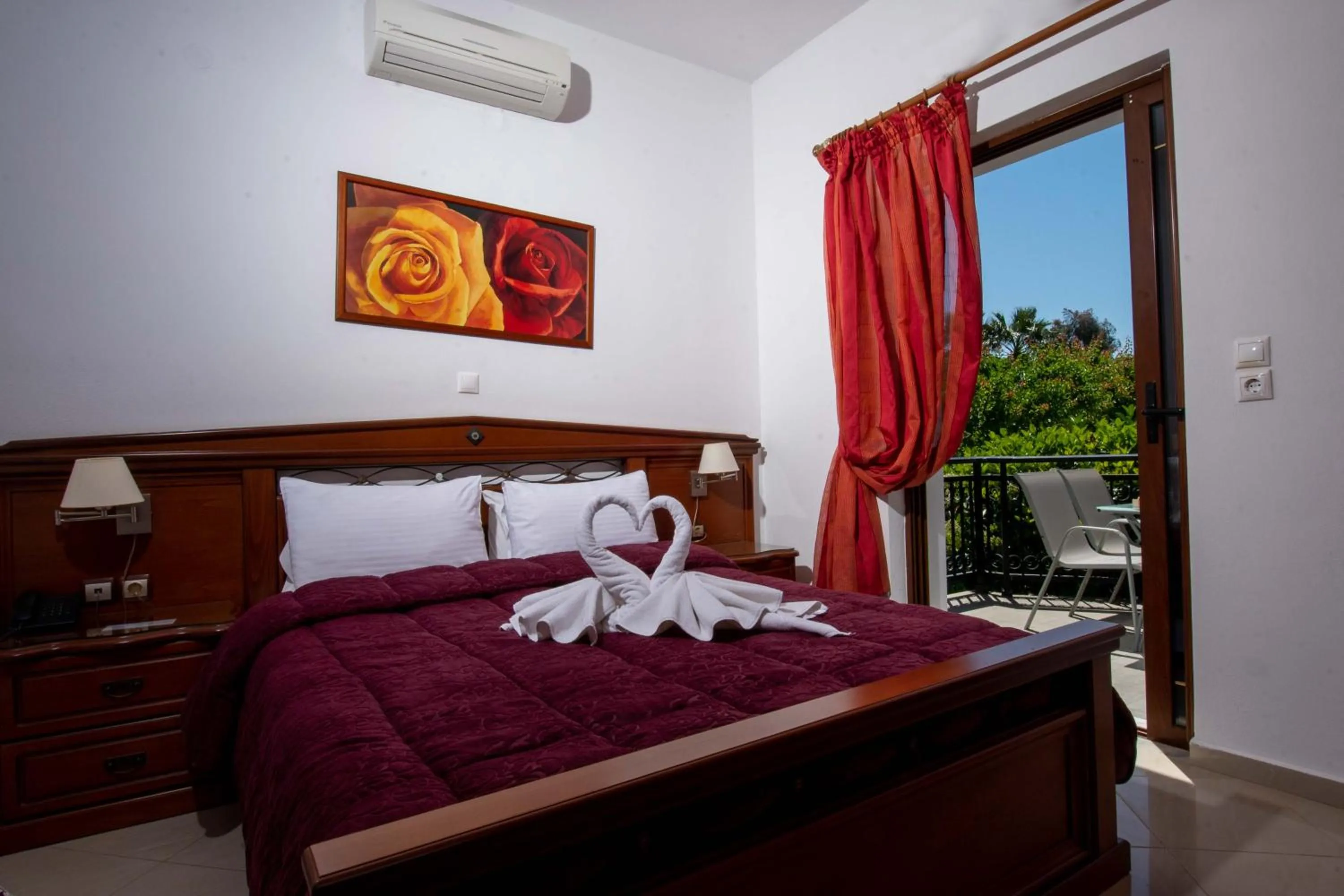 Bedroom, Bed in Kalloni village apartments