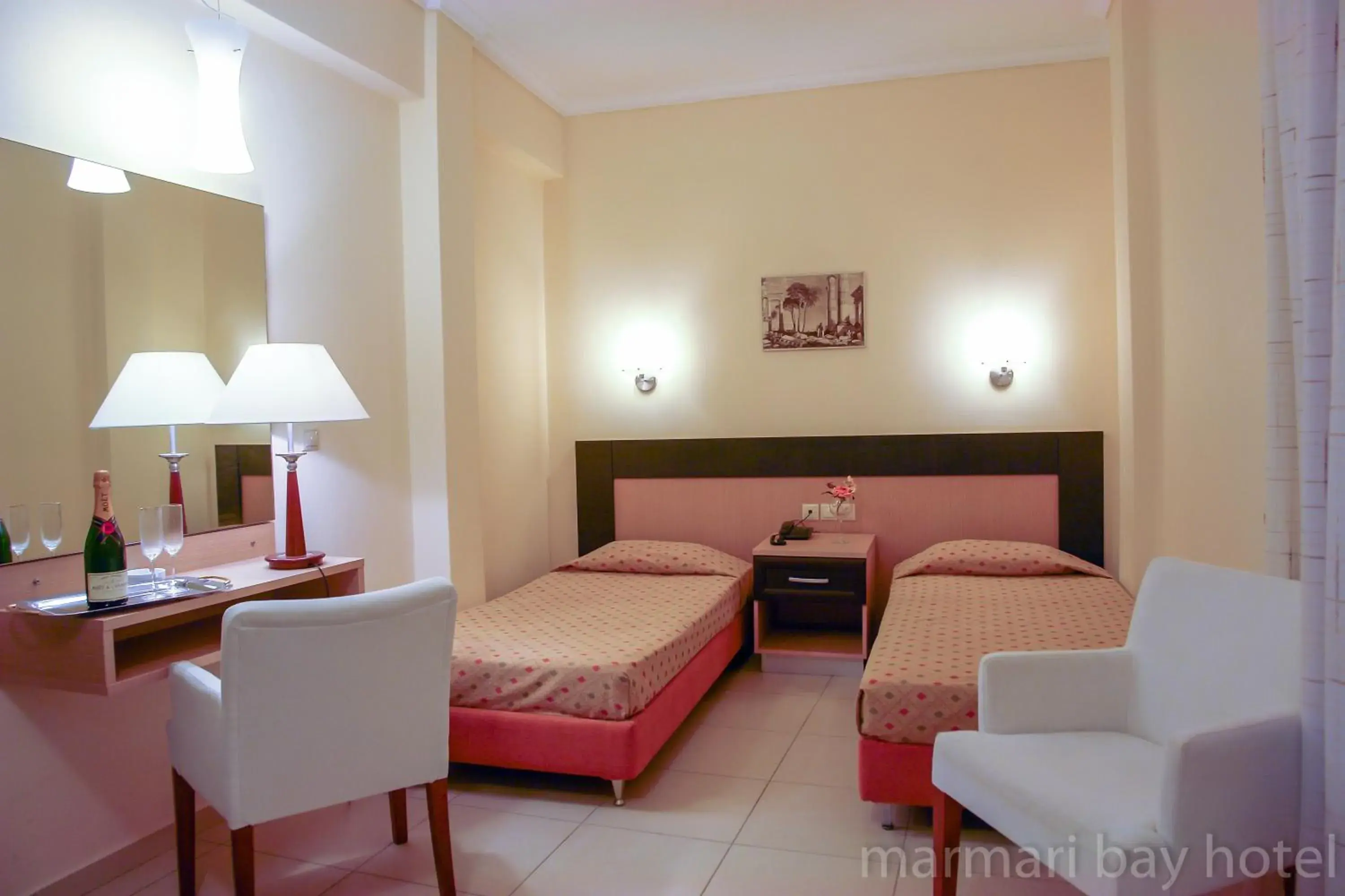 Small Twin Room in Marmari Bay Hotel Small Twin Room in Marmari Bay Hotel