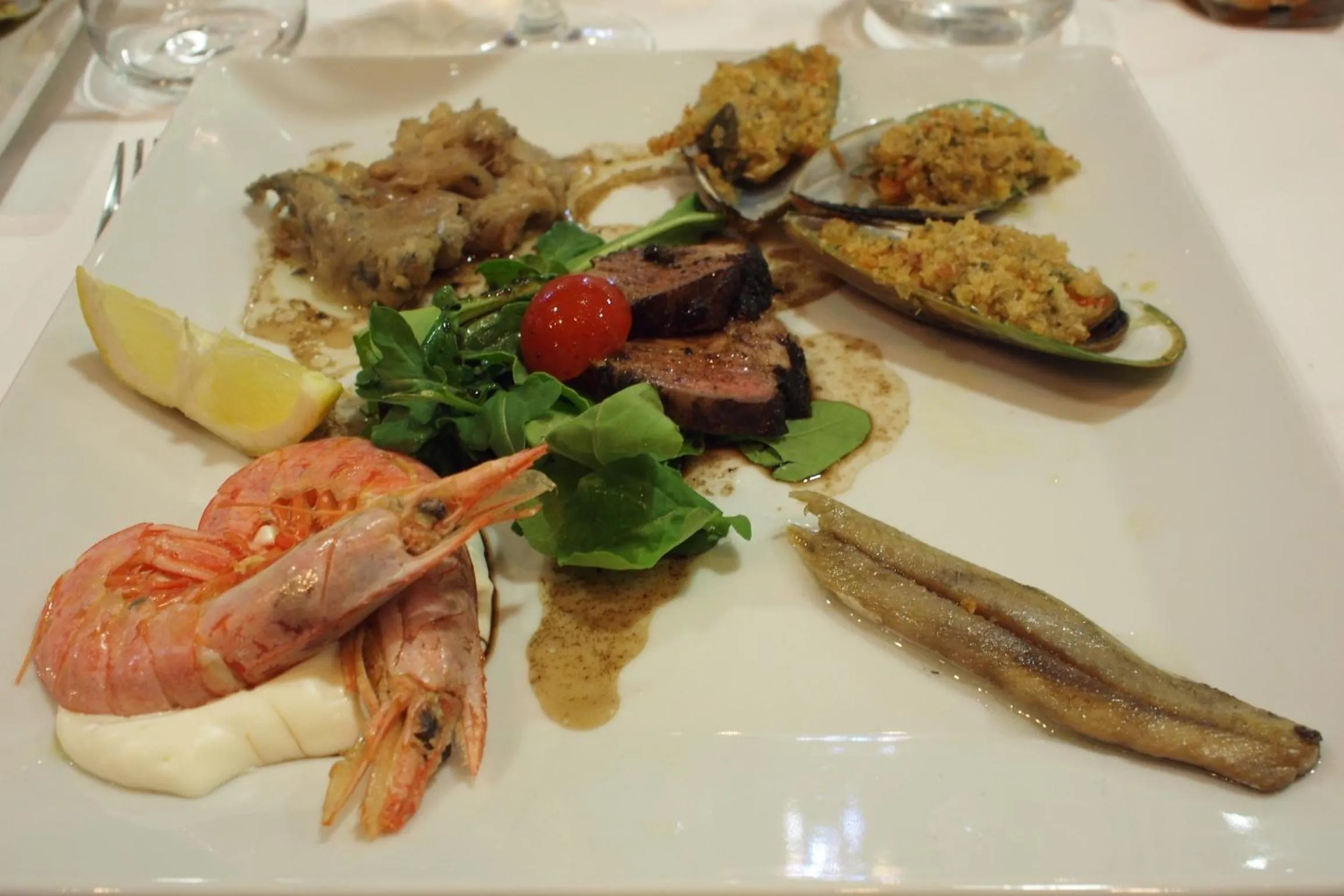 Restaurant/places to eat in Marmari Bay Hotel