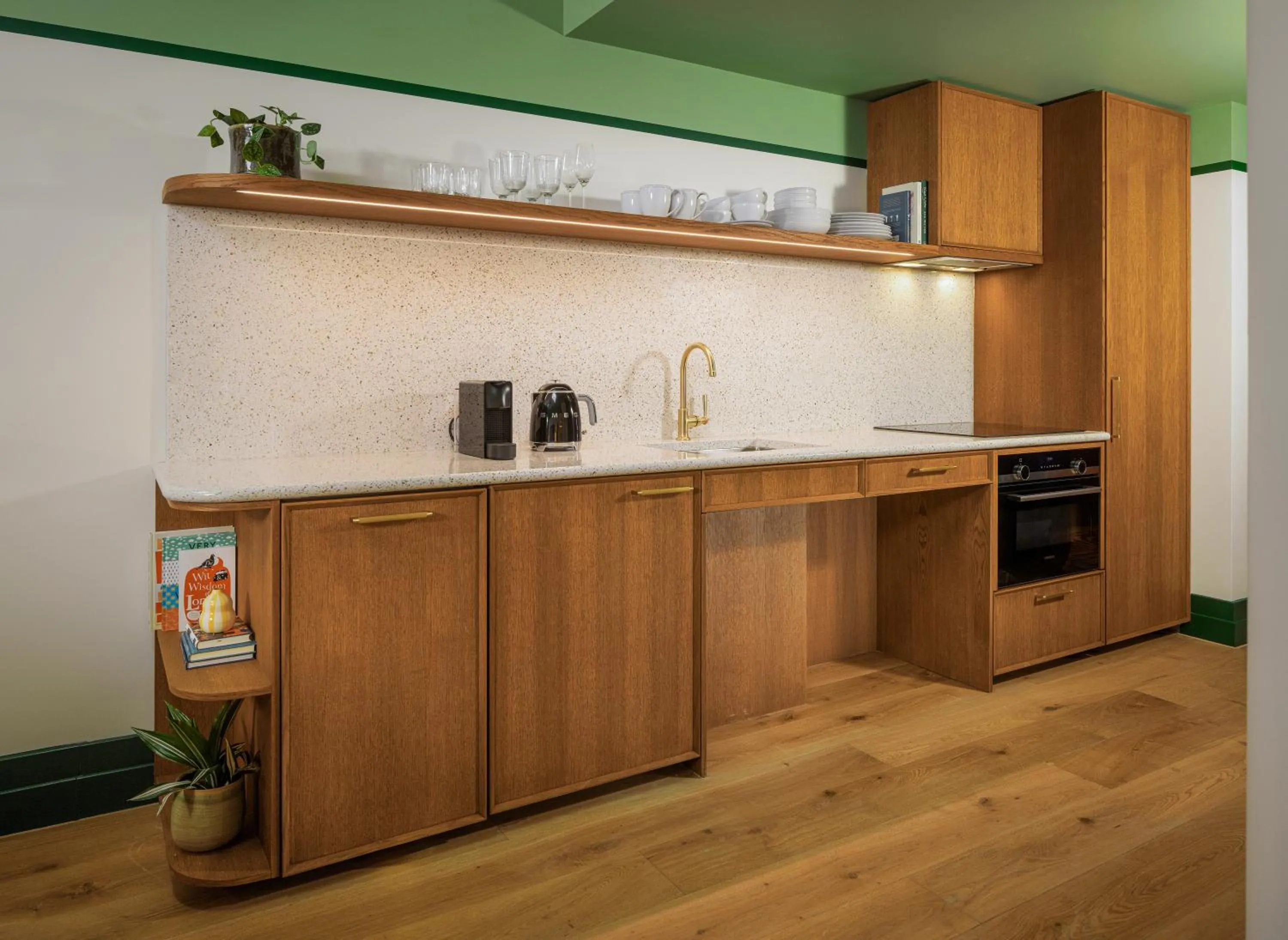 Kitchen or kitchenette in The July - London Victoria