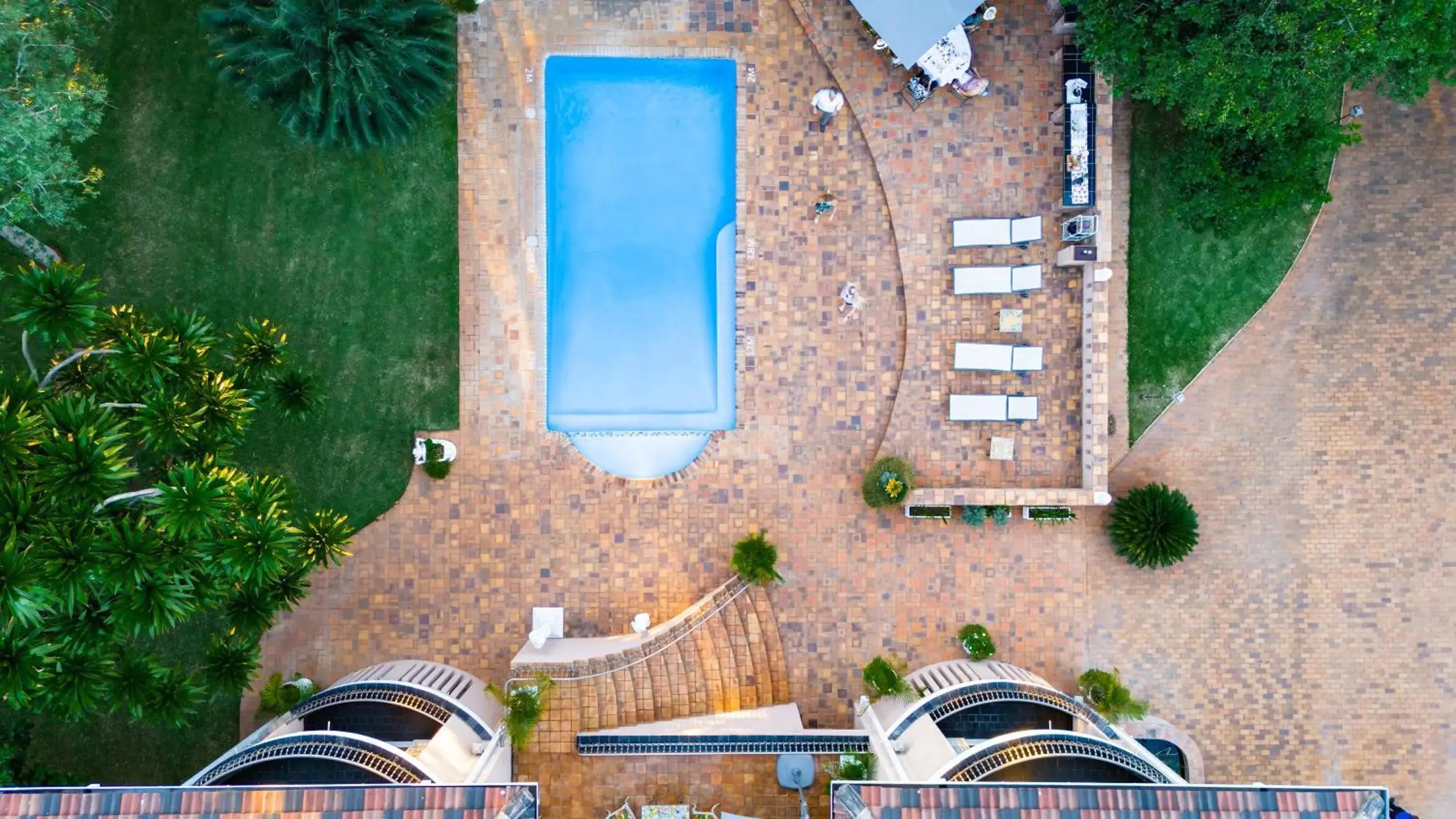 Property building in The Victorian Manor Property building in The Victorian Manor