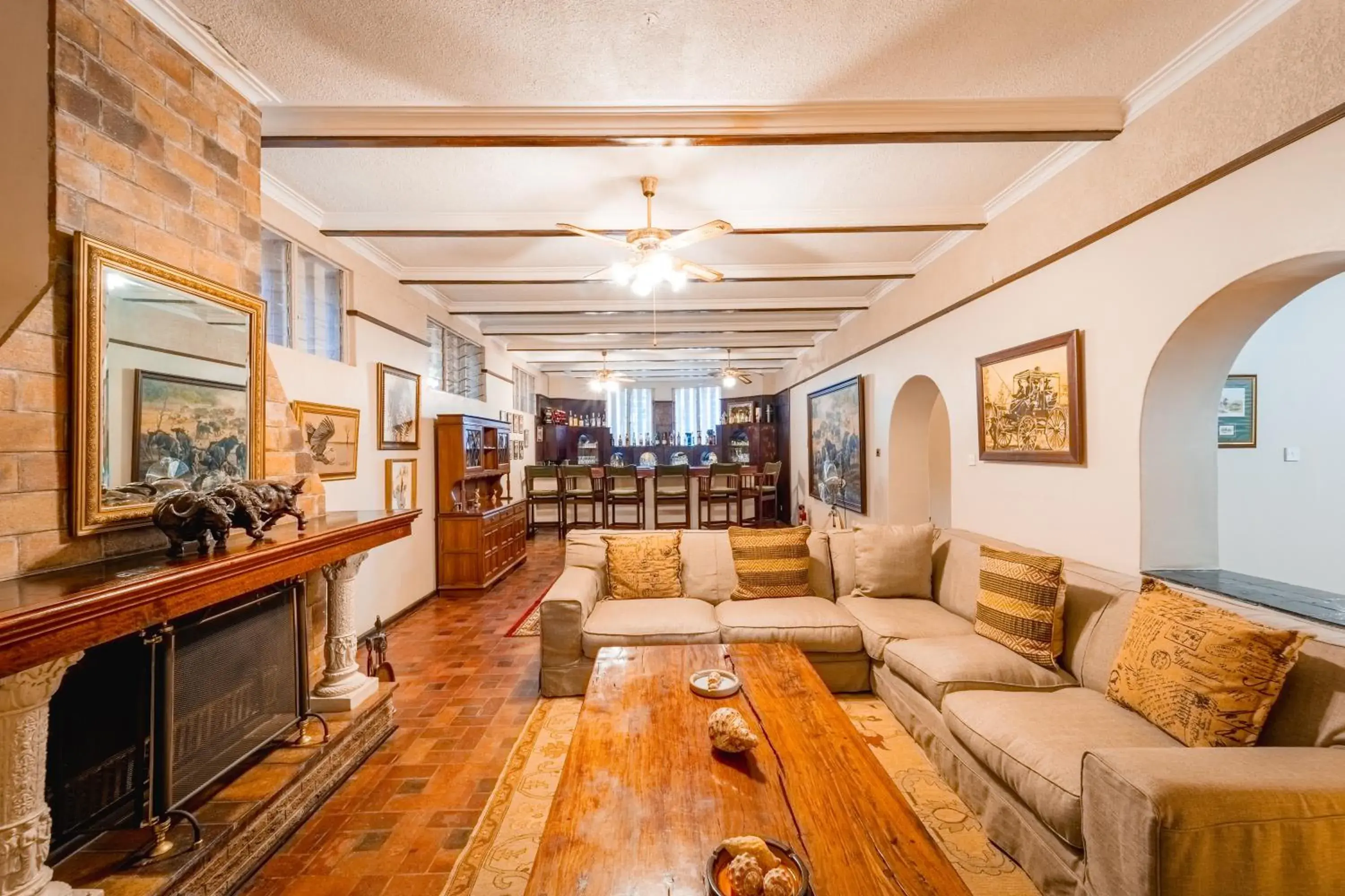 Lounge or bar in The Victorian Manor Lounge or bar in The Victorian Manor