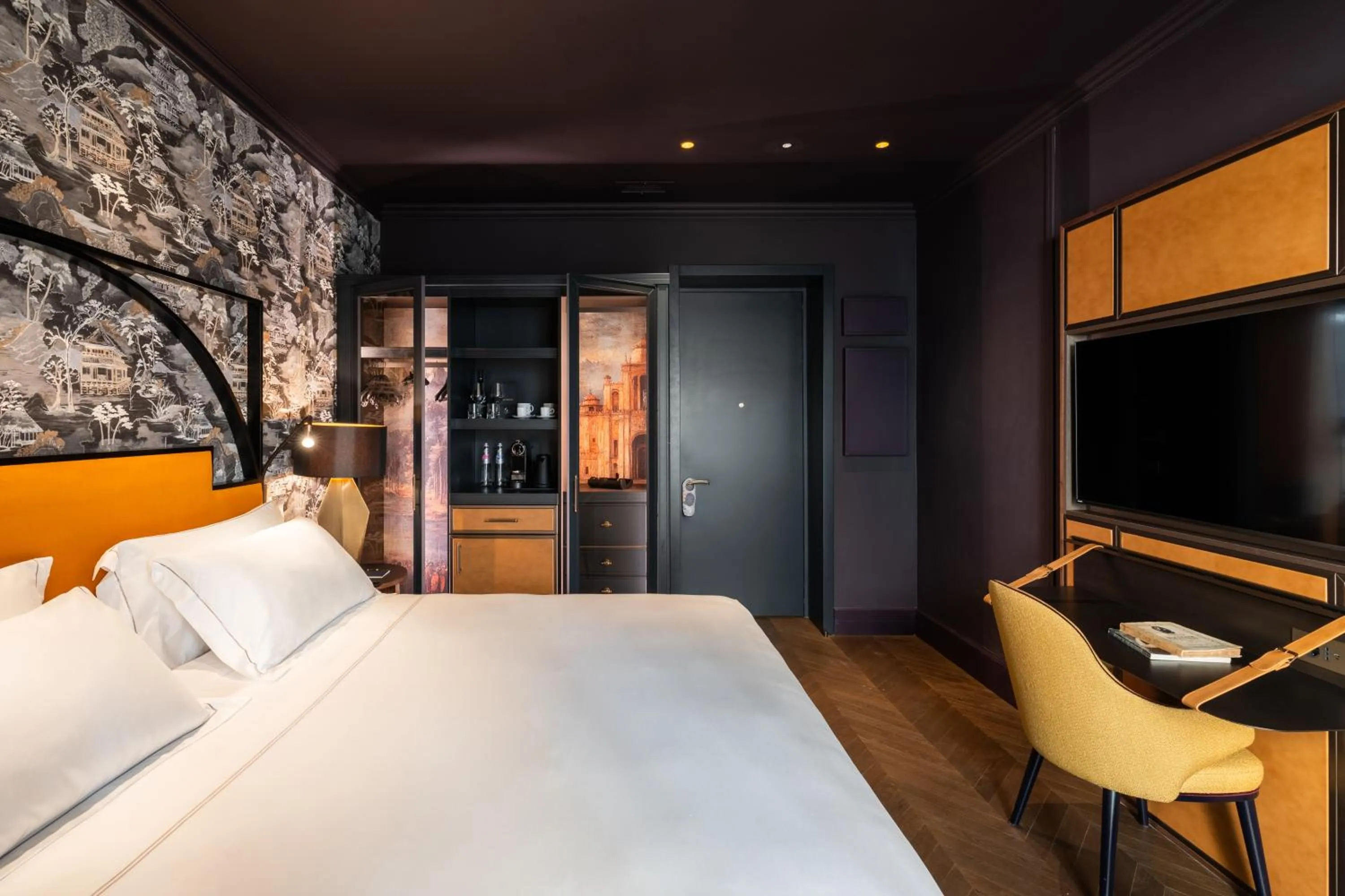 Photo of the whole room, Bed in The Goethe Hotel - Small Luxury Hotels of the World