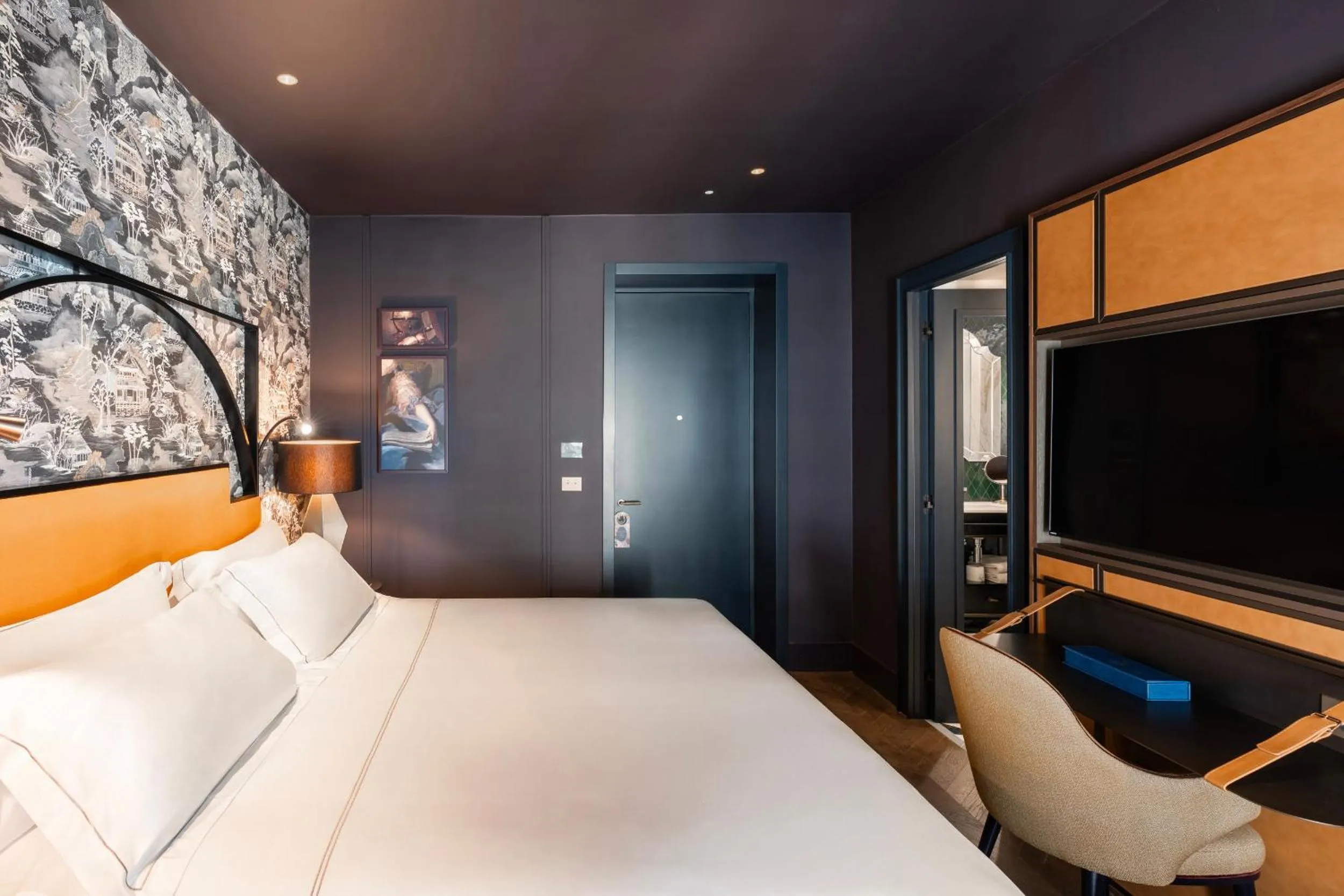 Photo of the whole room, Bed in The Goethe Hotel - Small Luxury Hotels of the World